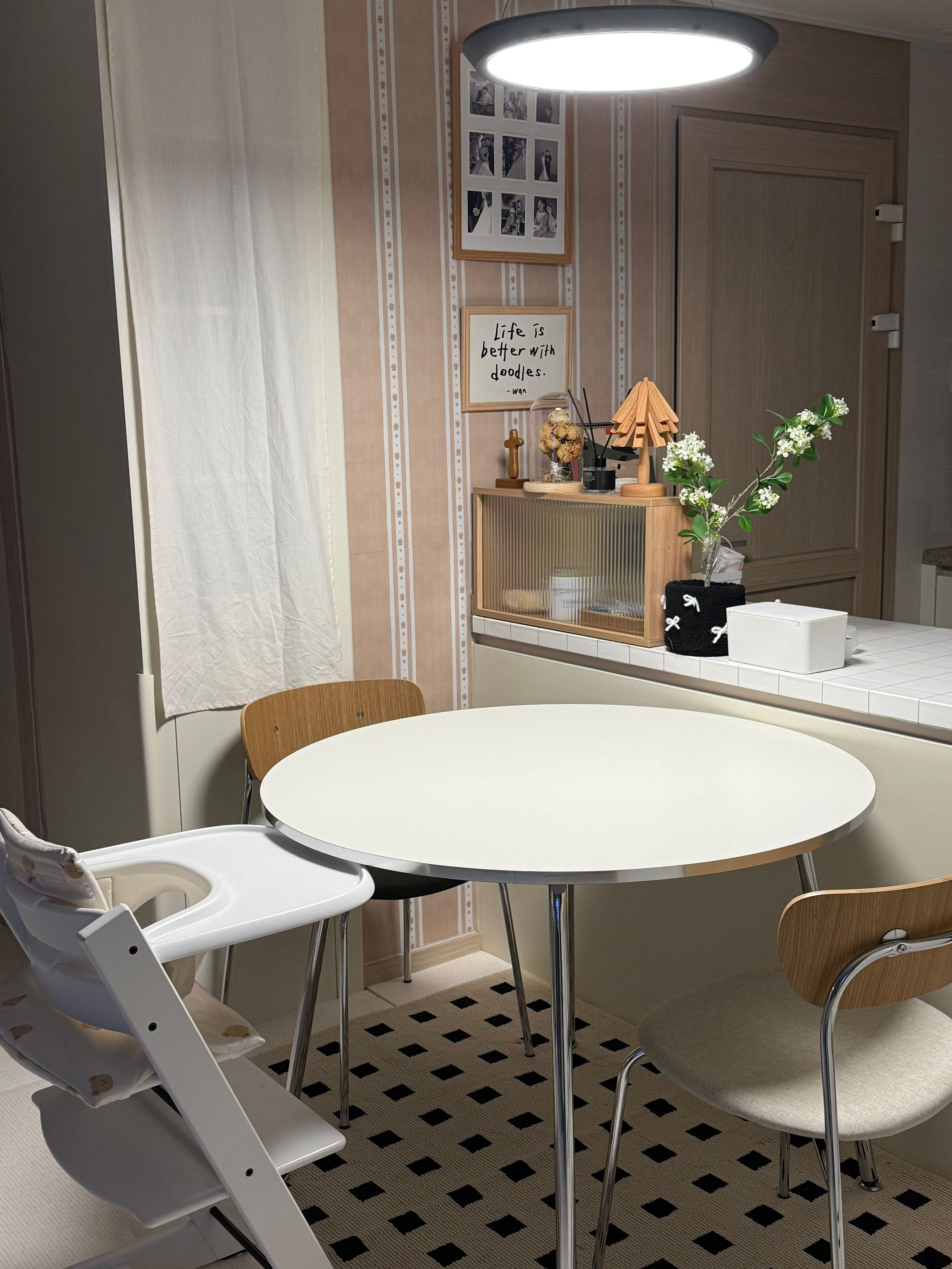 Modern Chrome Round Dining Table - 39.4