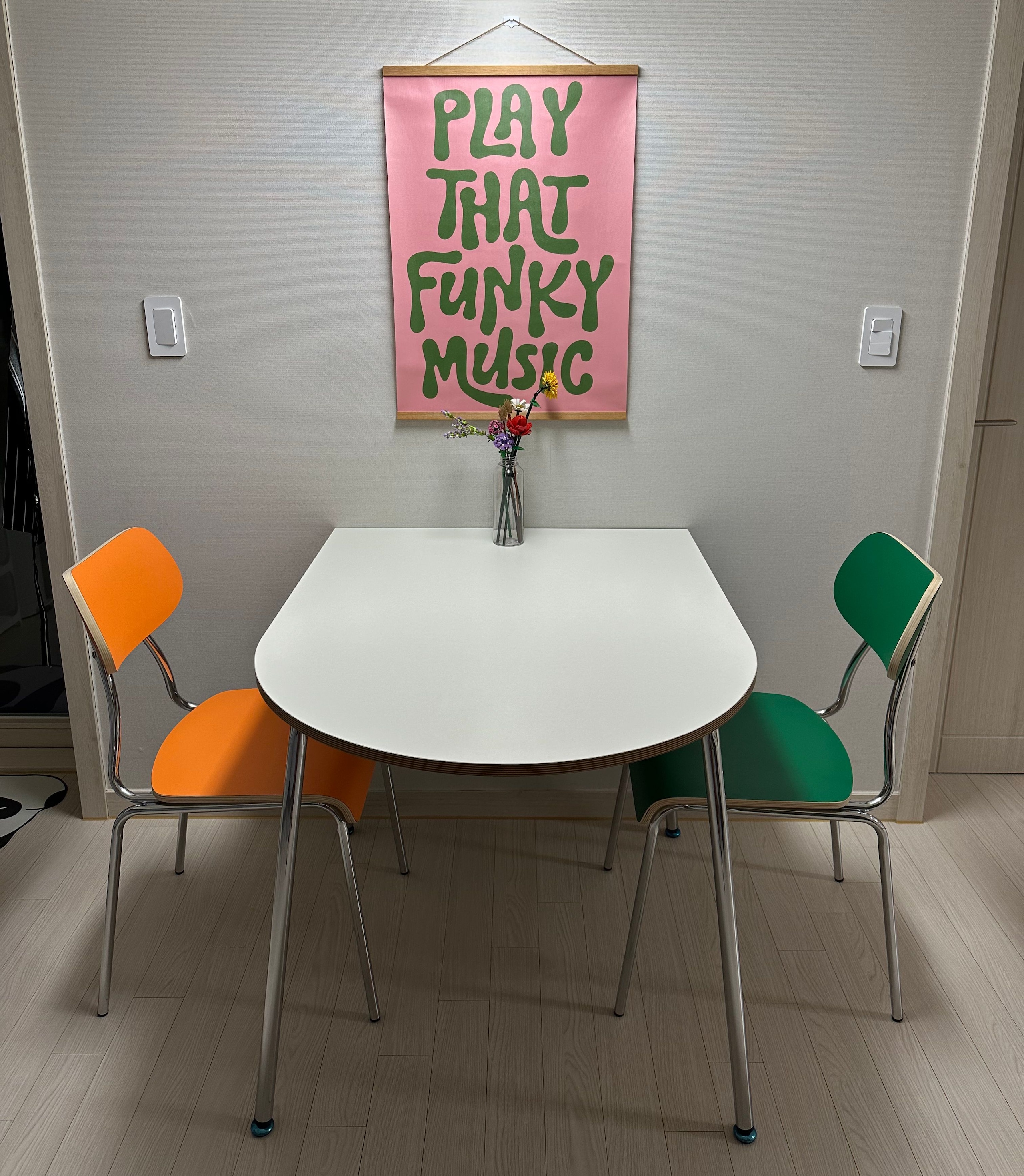 Chrome Half-Oval Mid-Century Table user photo