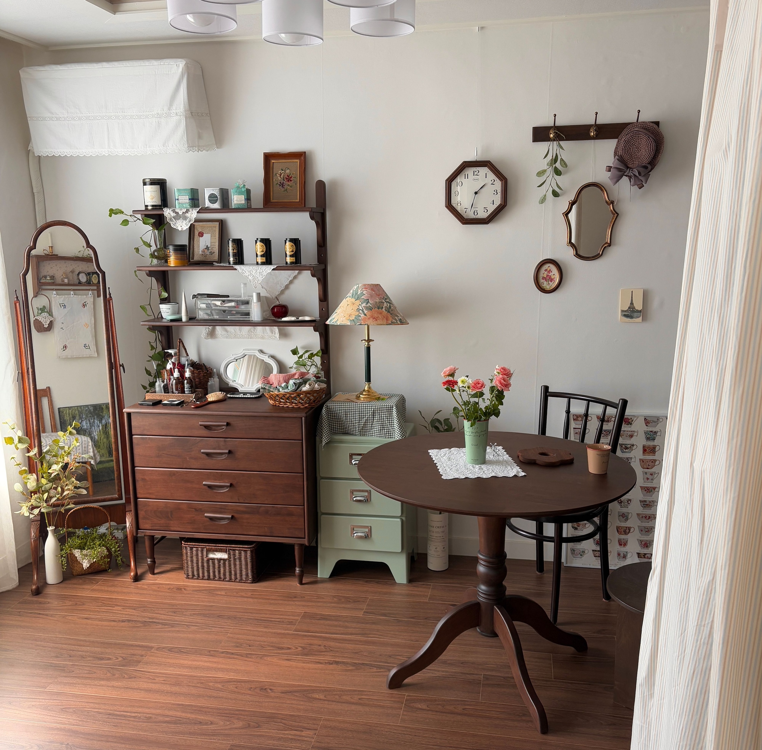 Mid-Century Vintage Steel Drawer Chest user photo