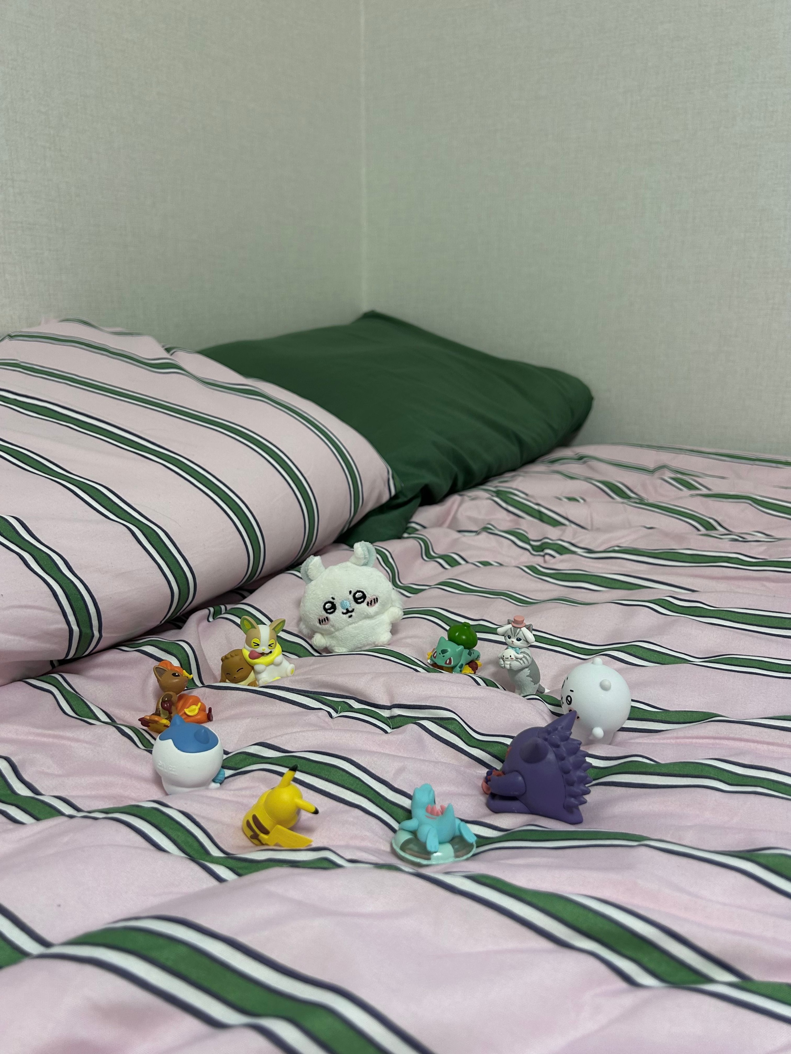 Modern Stripe All Season Comforter Set user photo