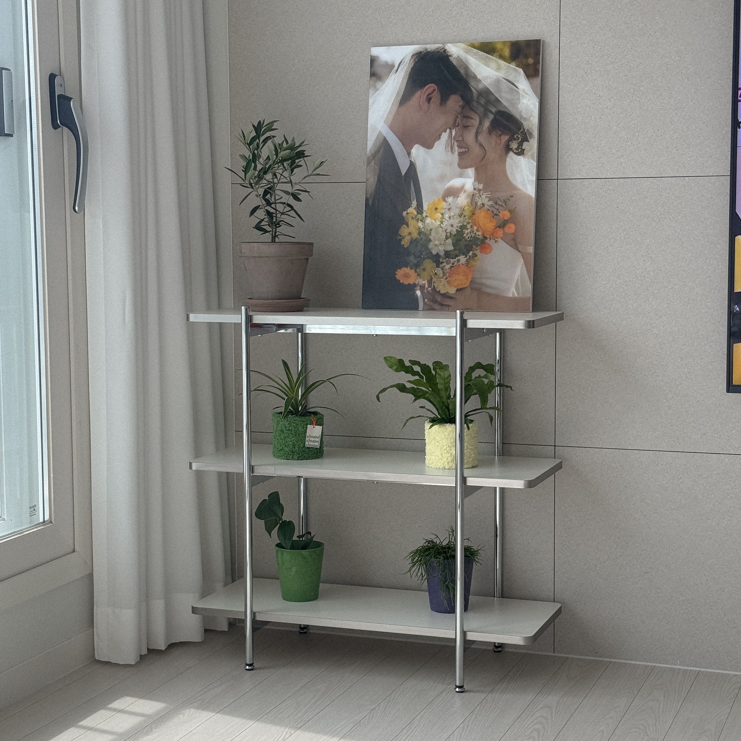 Gott Black Mid-Century Square Shelf user photo