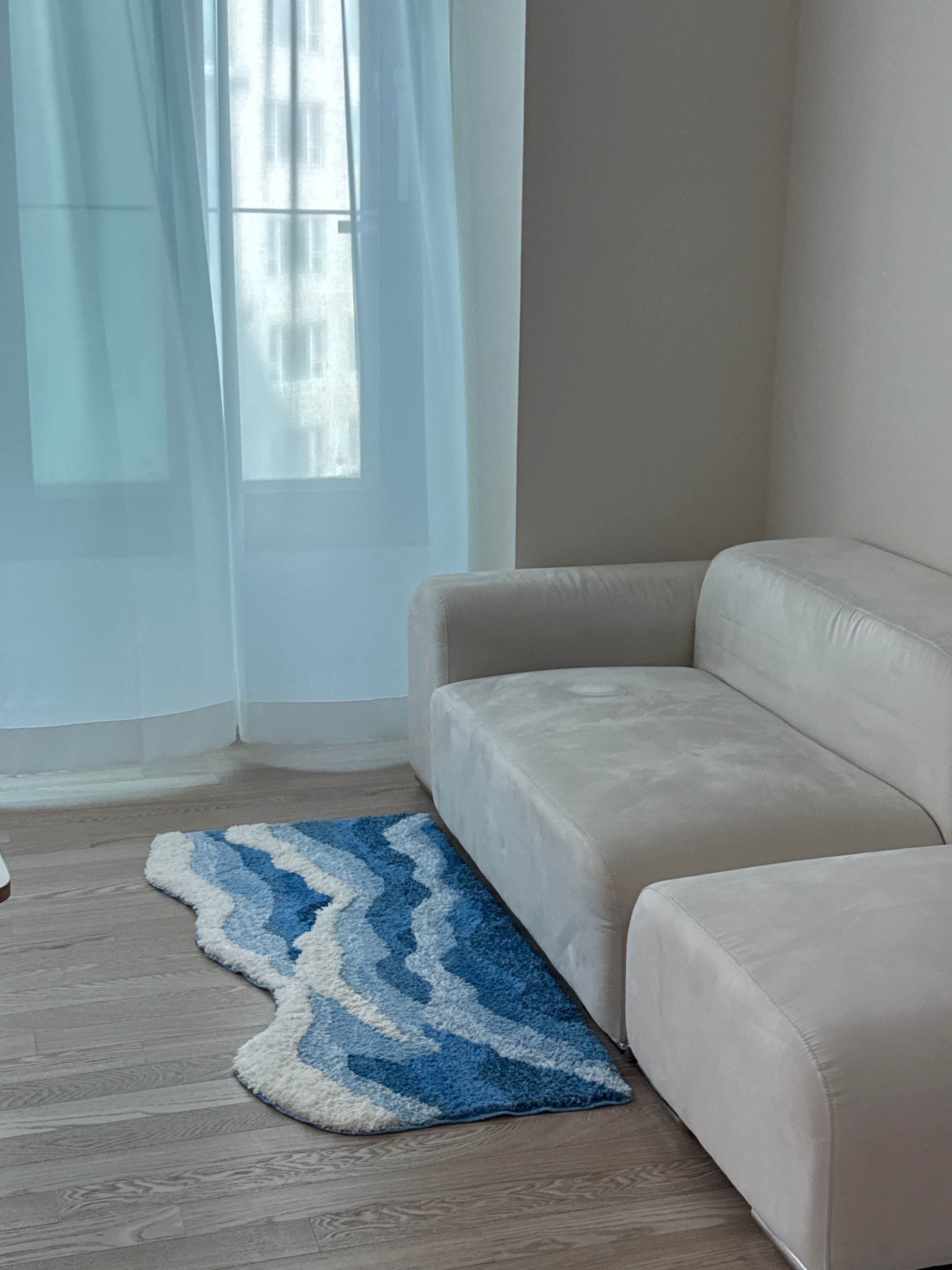 Wavy Blue Tufted Rug user photo