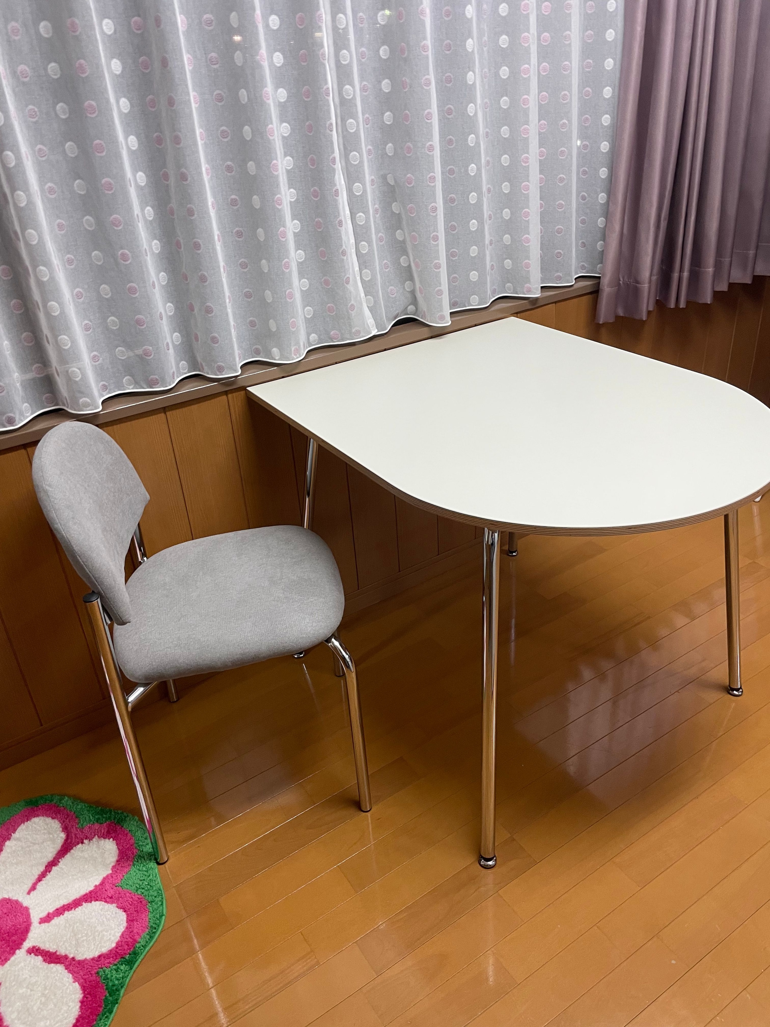 【韓国家具】 半楕円 ダイニングテーブル ホワイト 韓国家具】 半楕円 話し掛け ダイニングテーブル ホワイト