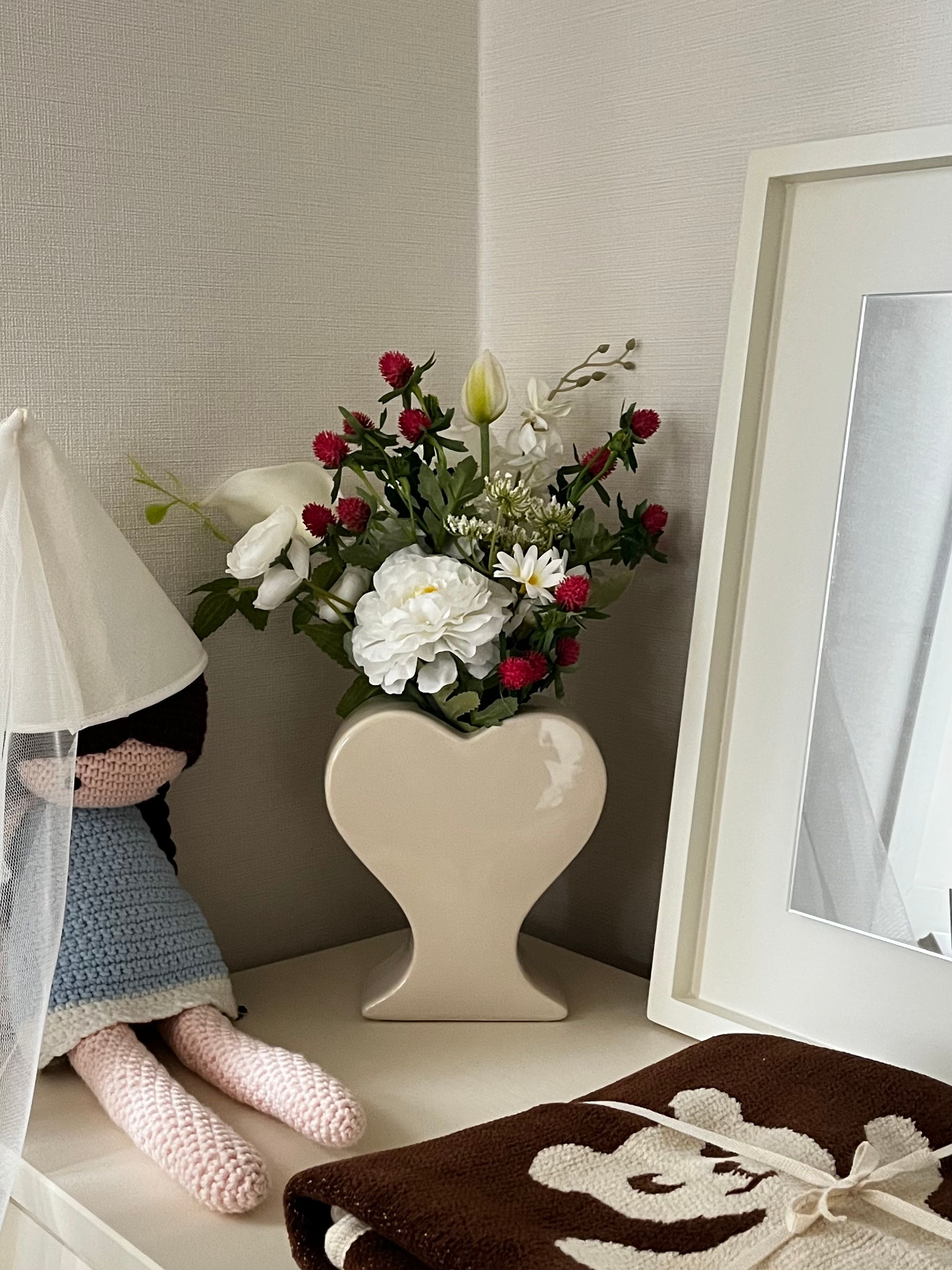 Heart Shaped Ceramic Vase user photo