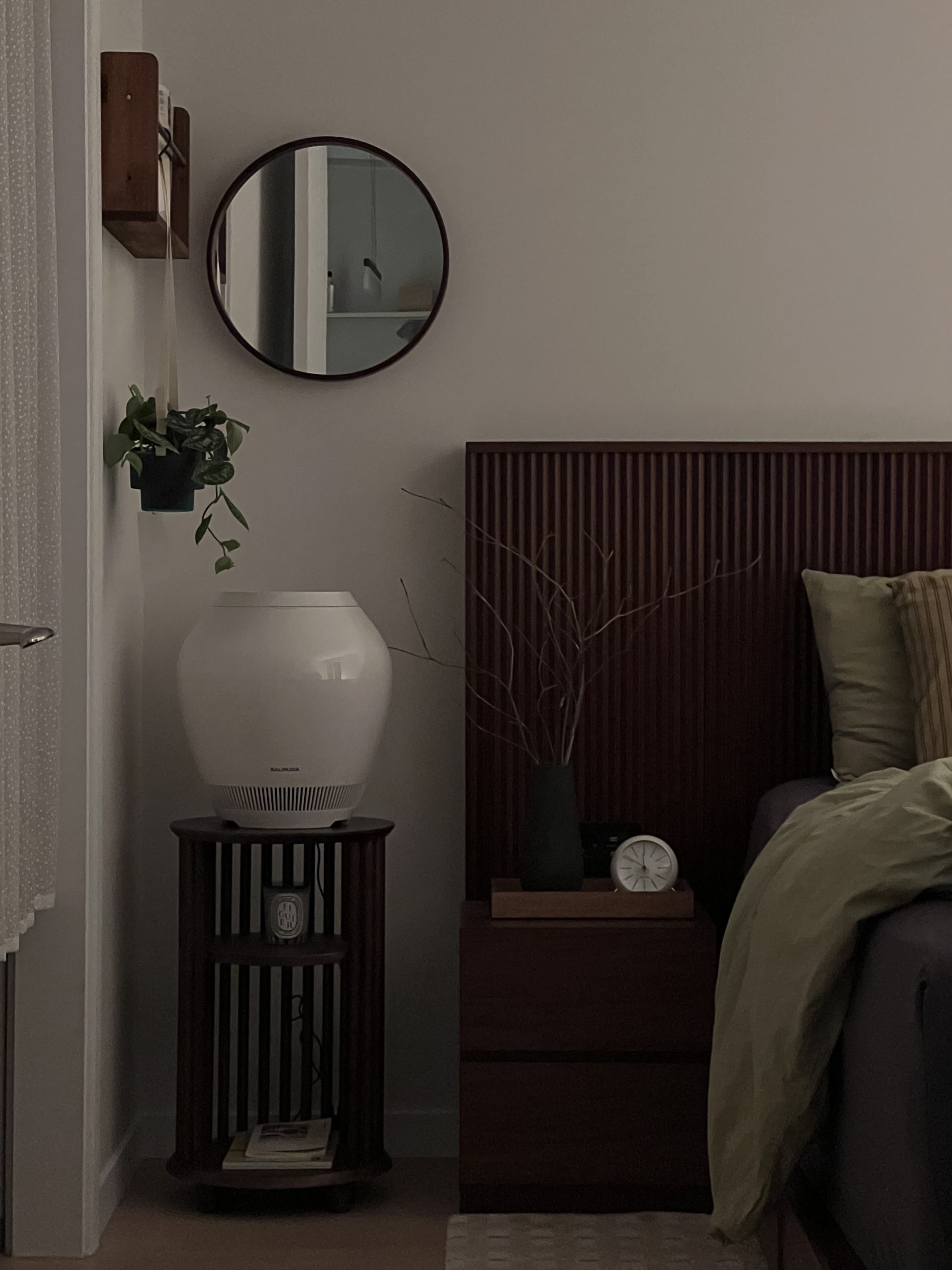 Ivy Solid Pine Wood Nightstand user photo