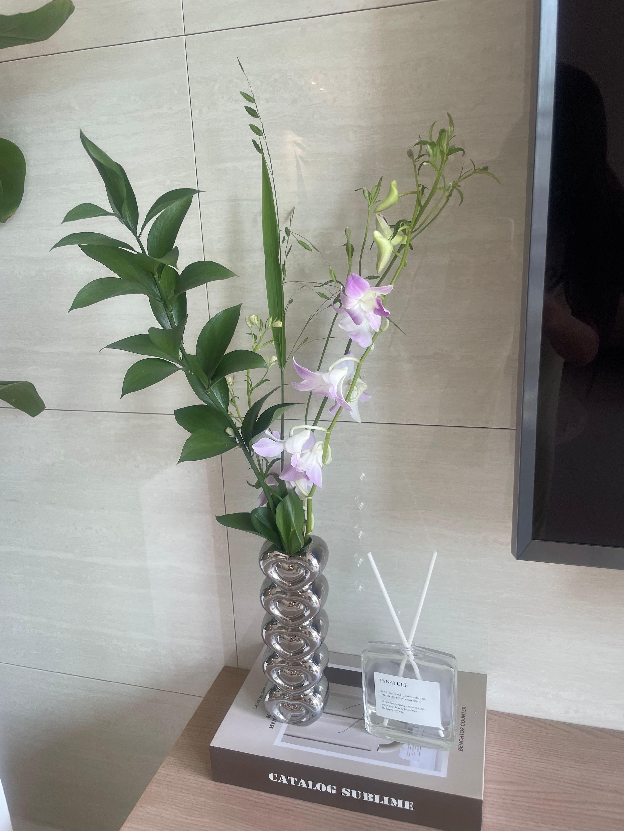 Bookaz Love Heart Ceramic Vase user photo