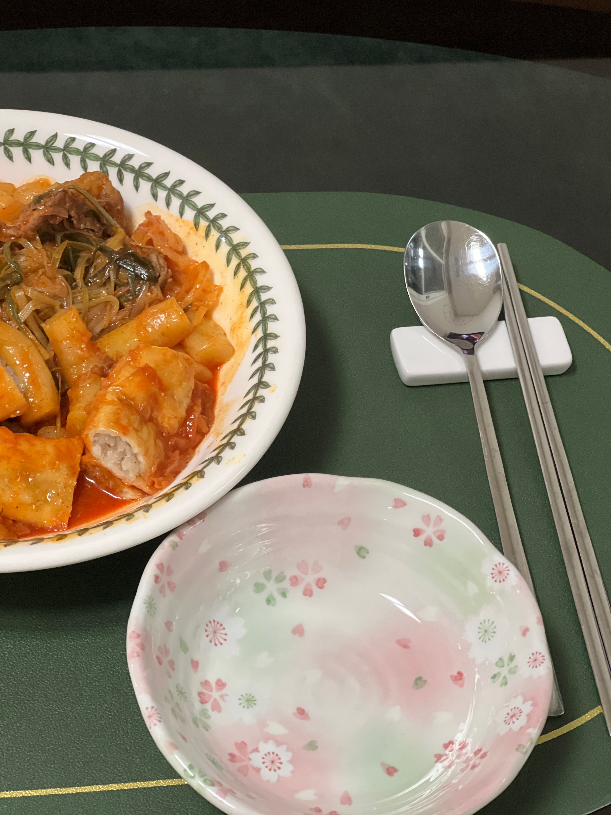 White Ceramic Spoon Rest Set (4-Piece) user photo