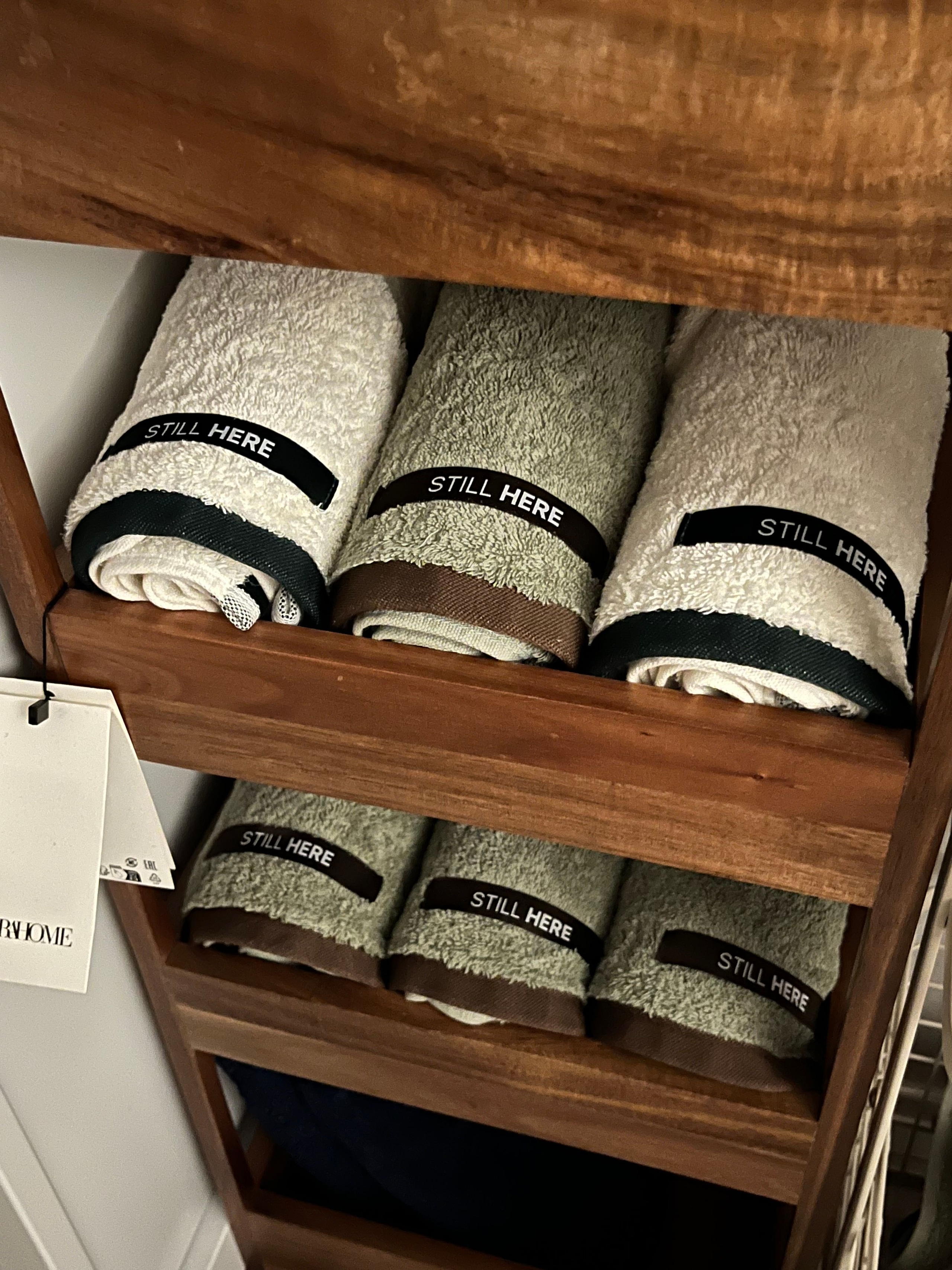 Still Here Stay-Soft Towel Set (10-Pack) user photo