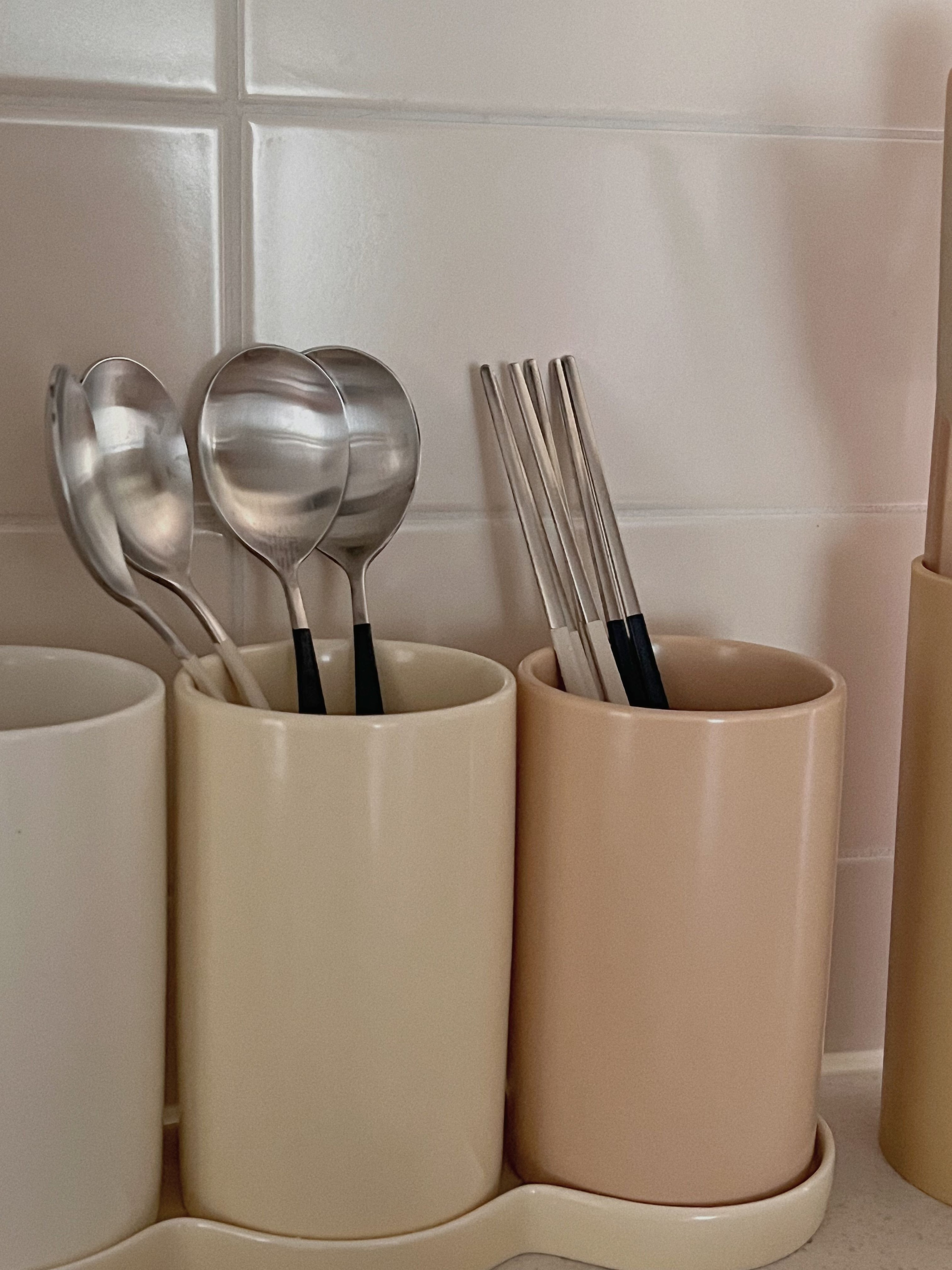 Satin Color Cutlery & Rest 4-Person Gift Set user photo
