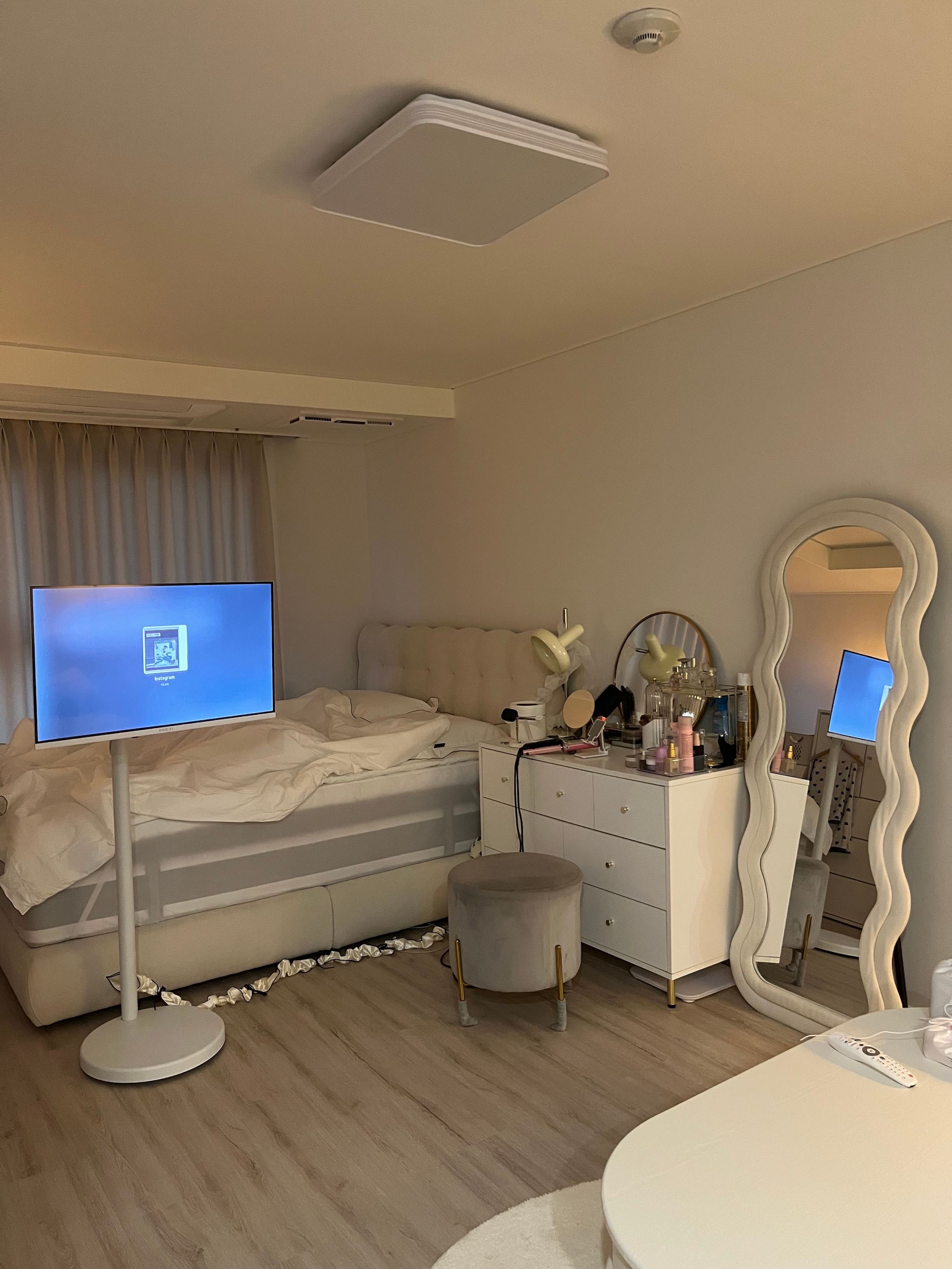Glow Table Lamp user photo