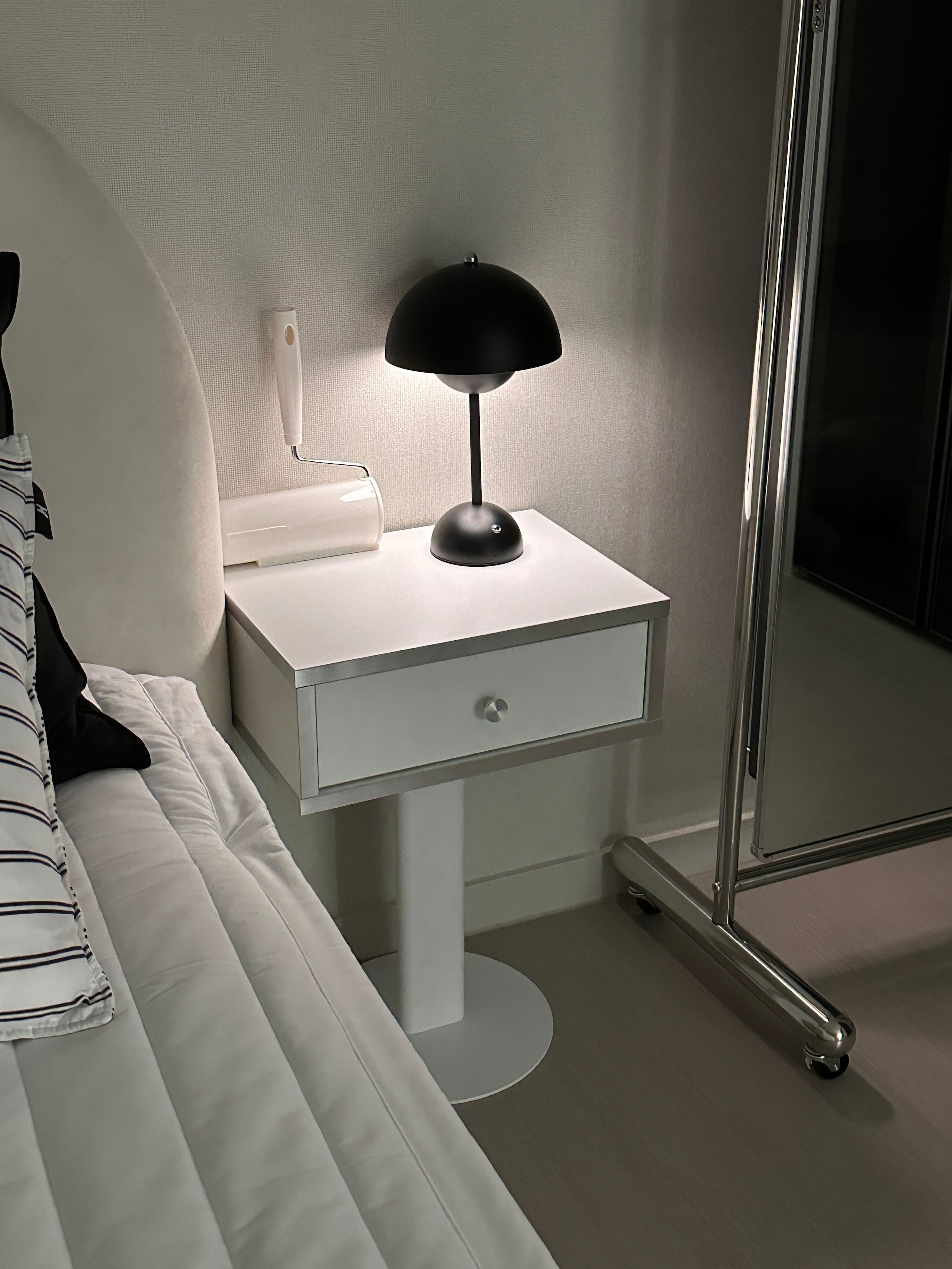 Modern Drawer Nightstand user photo