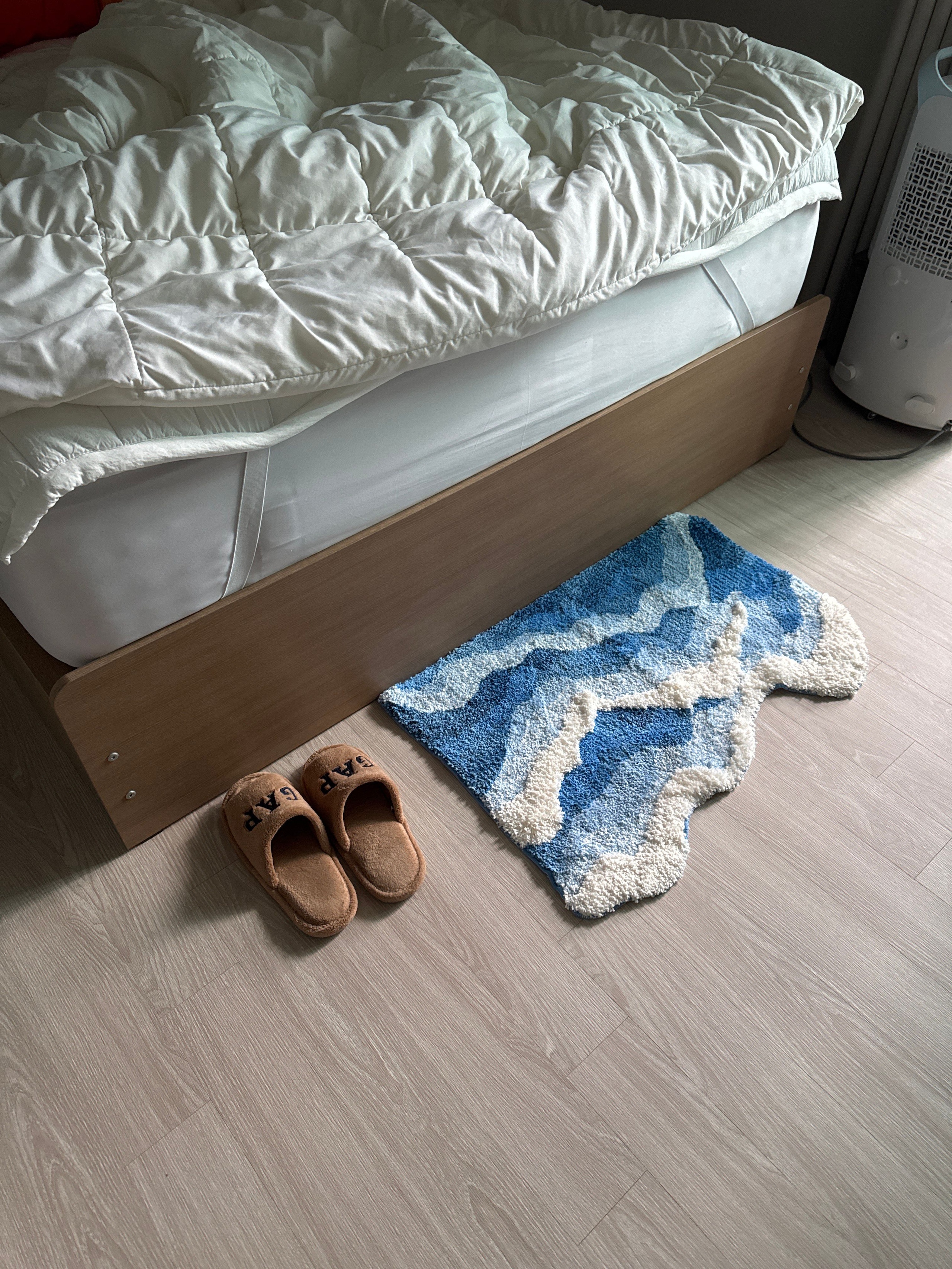 Wavy Blue Tufted Rug user photo