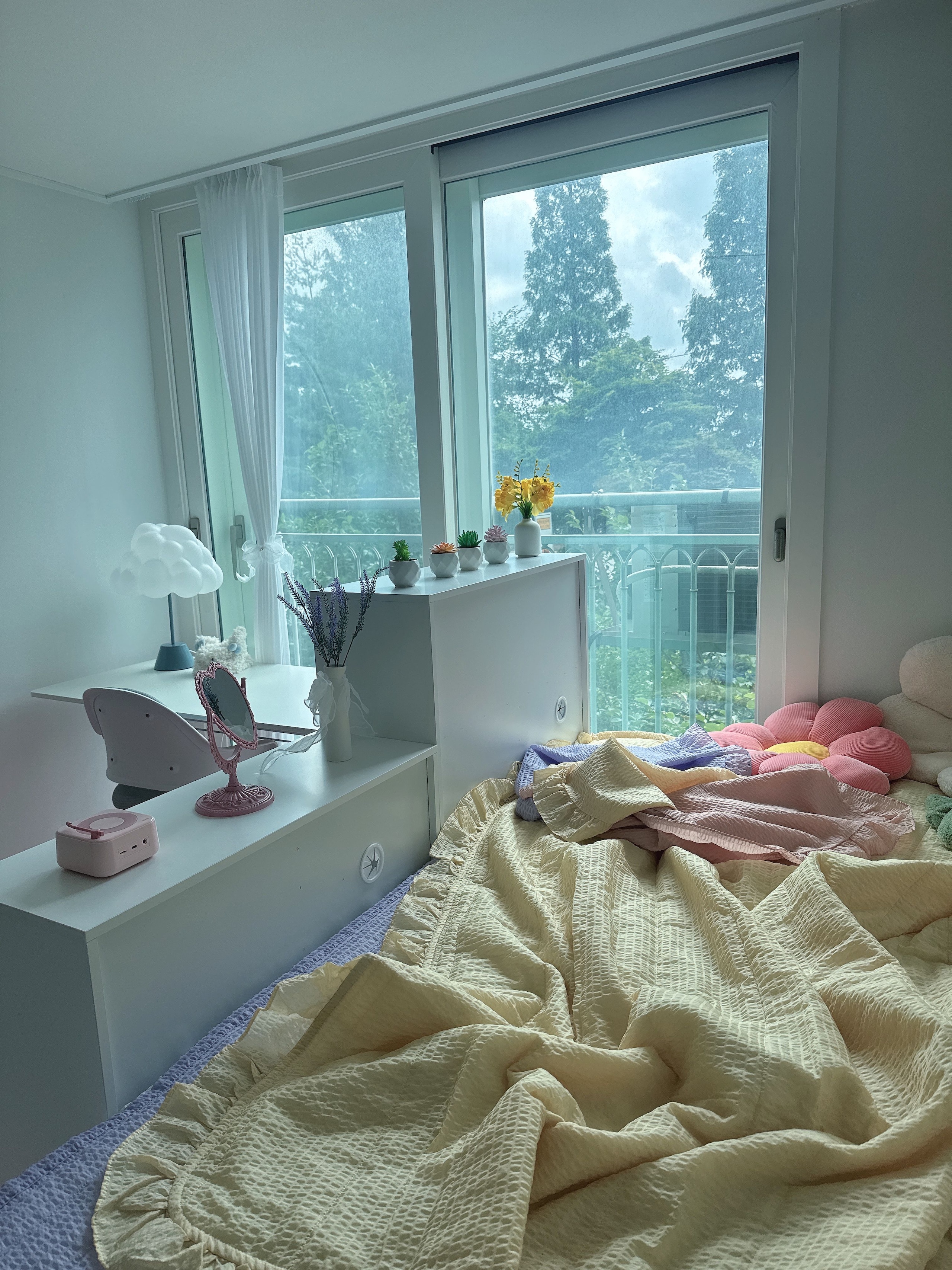 Pop Frill Seersucker Summer Comforter & Pillowcase Set user photo