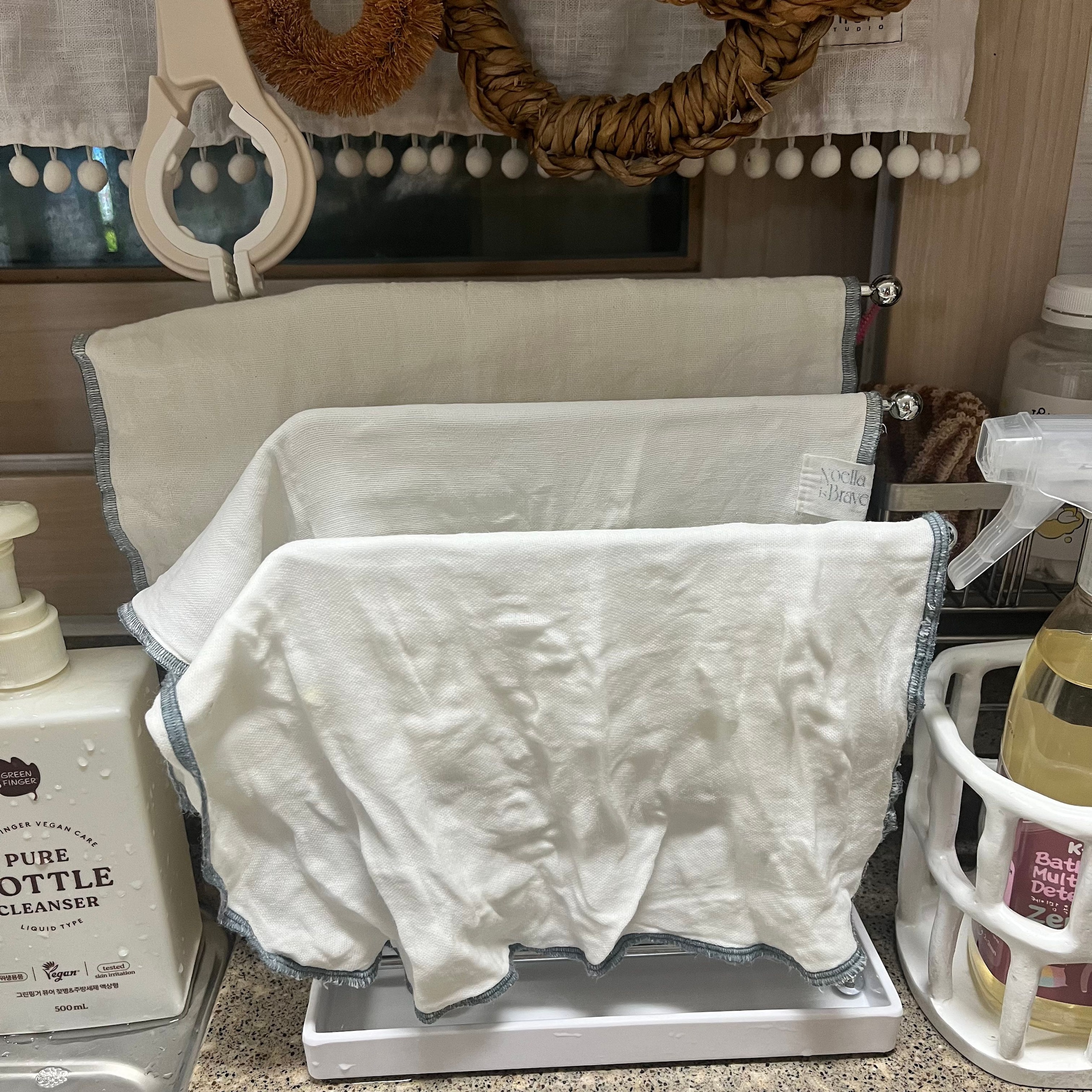 Oatley 3-Tier Modern Stand Dishcloth Rack user photo
