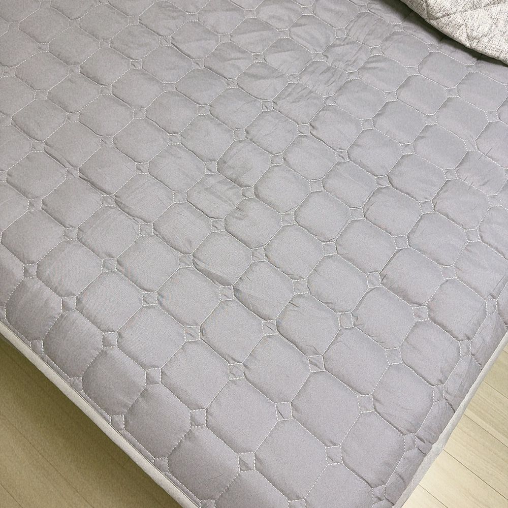 Square Quilted Waterproof Mattress Cover user photo