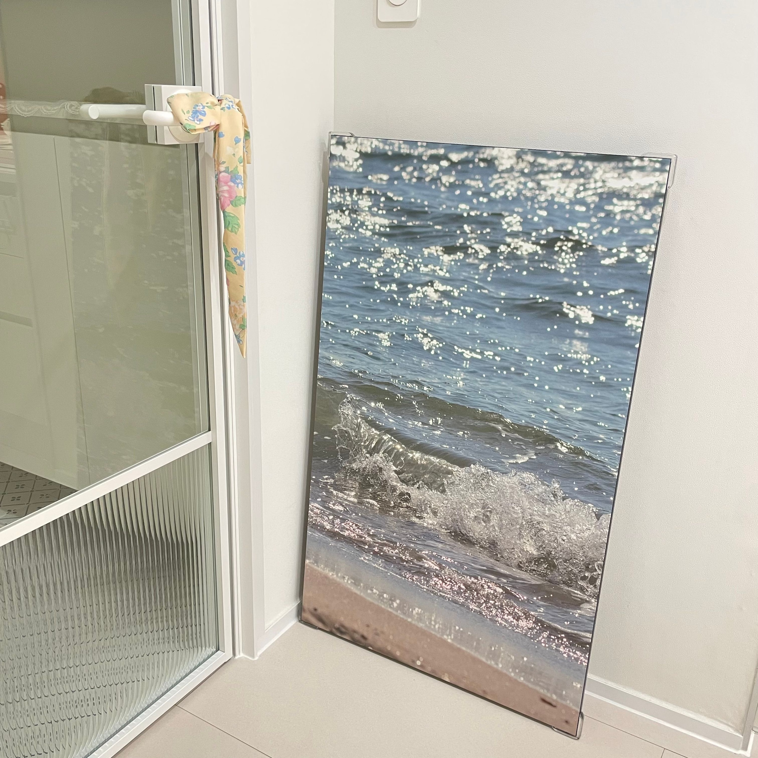 Ocean Wave Foldable Floor Coffee Table user photo