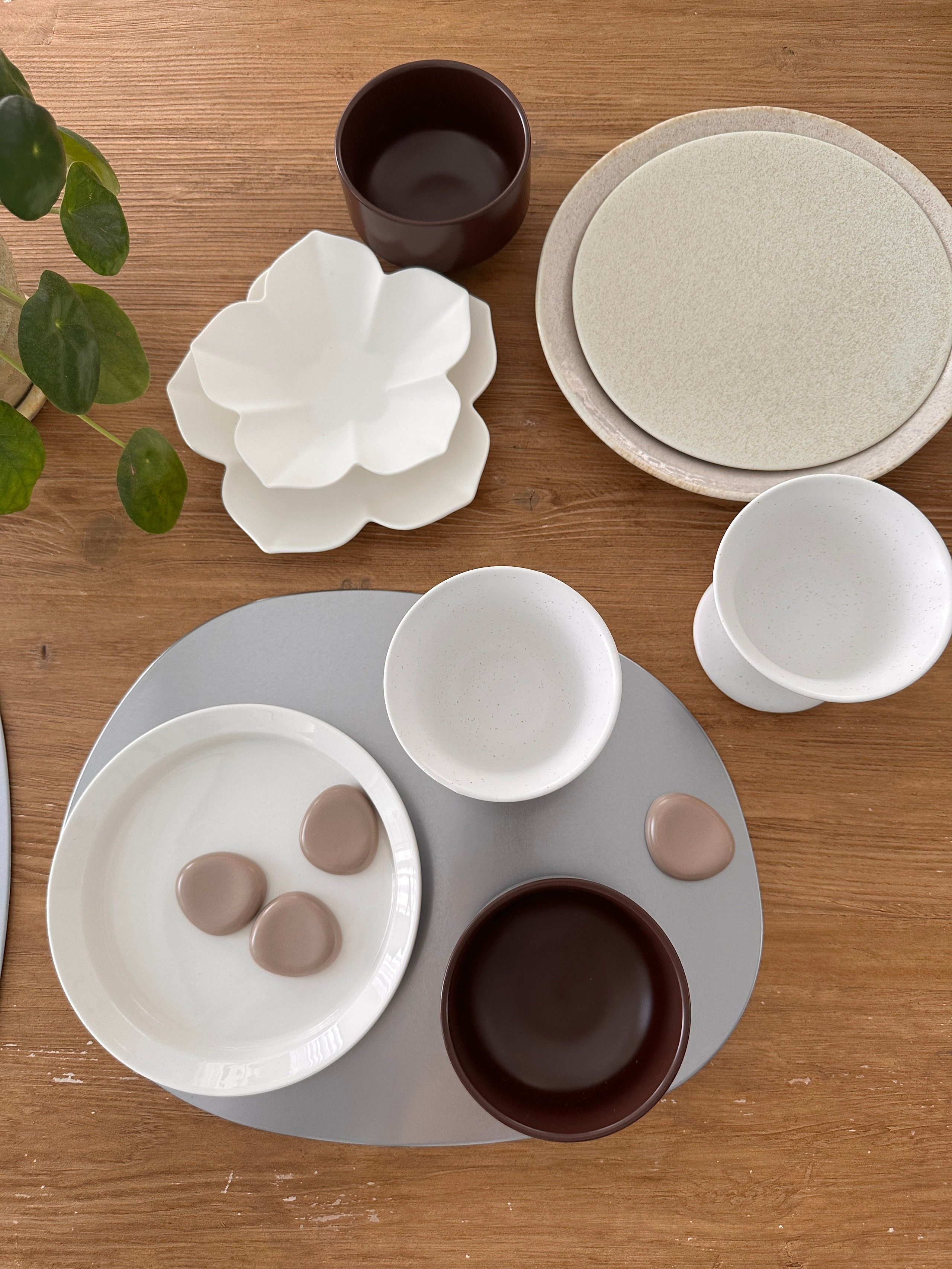 EBT Newlywed Ceramic Dinnerware Set for 4 (20-Piece) user photo