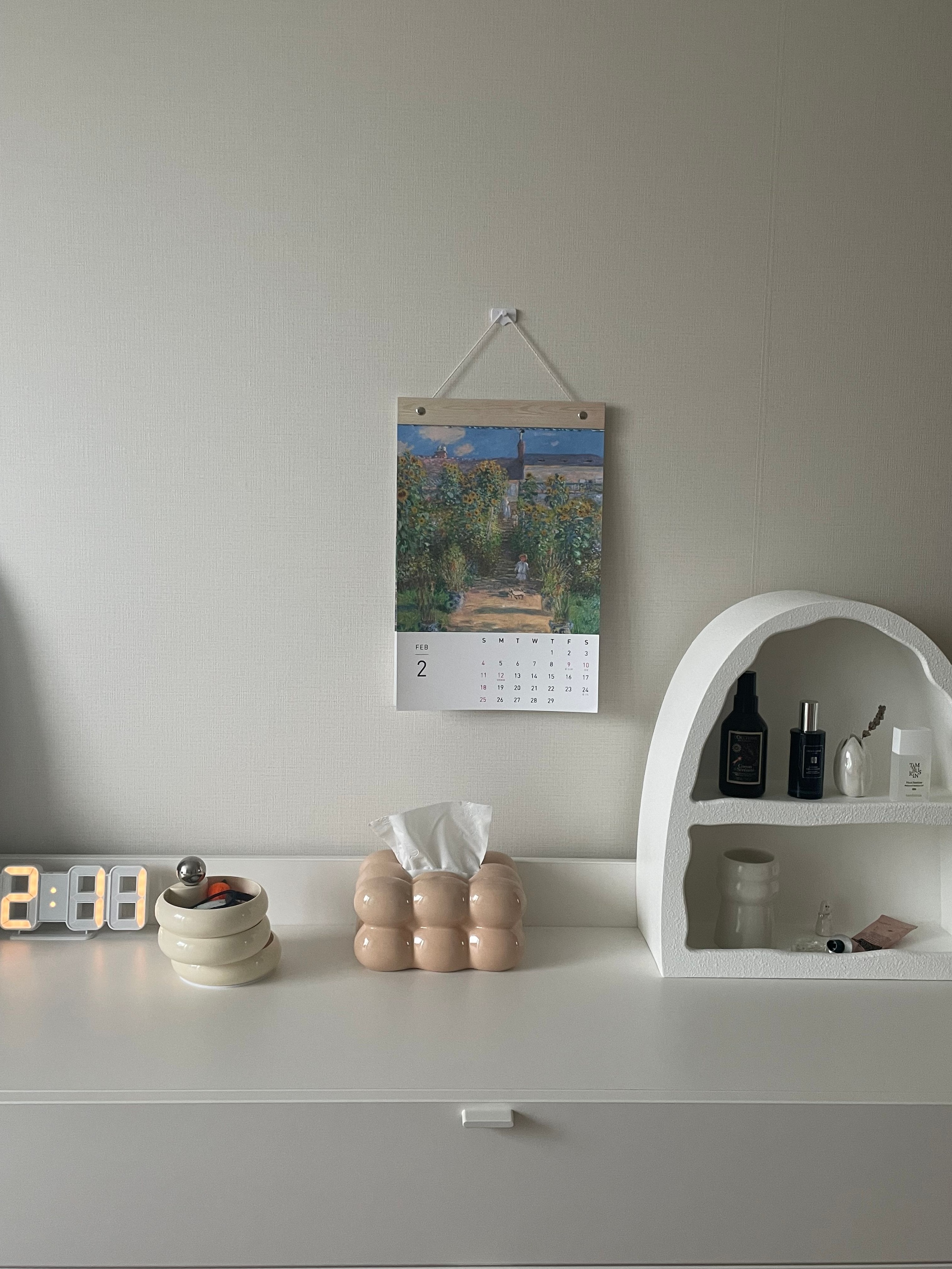 Two-Tier Arched Display Shelf user photo