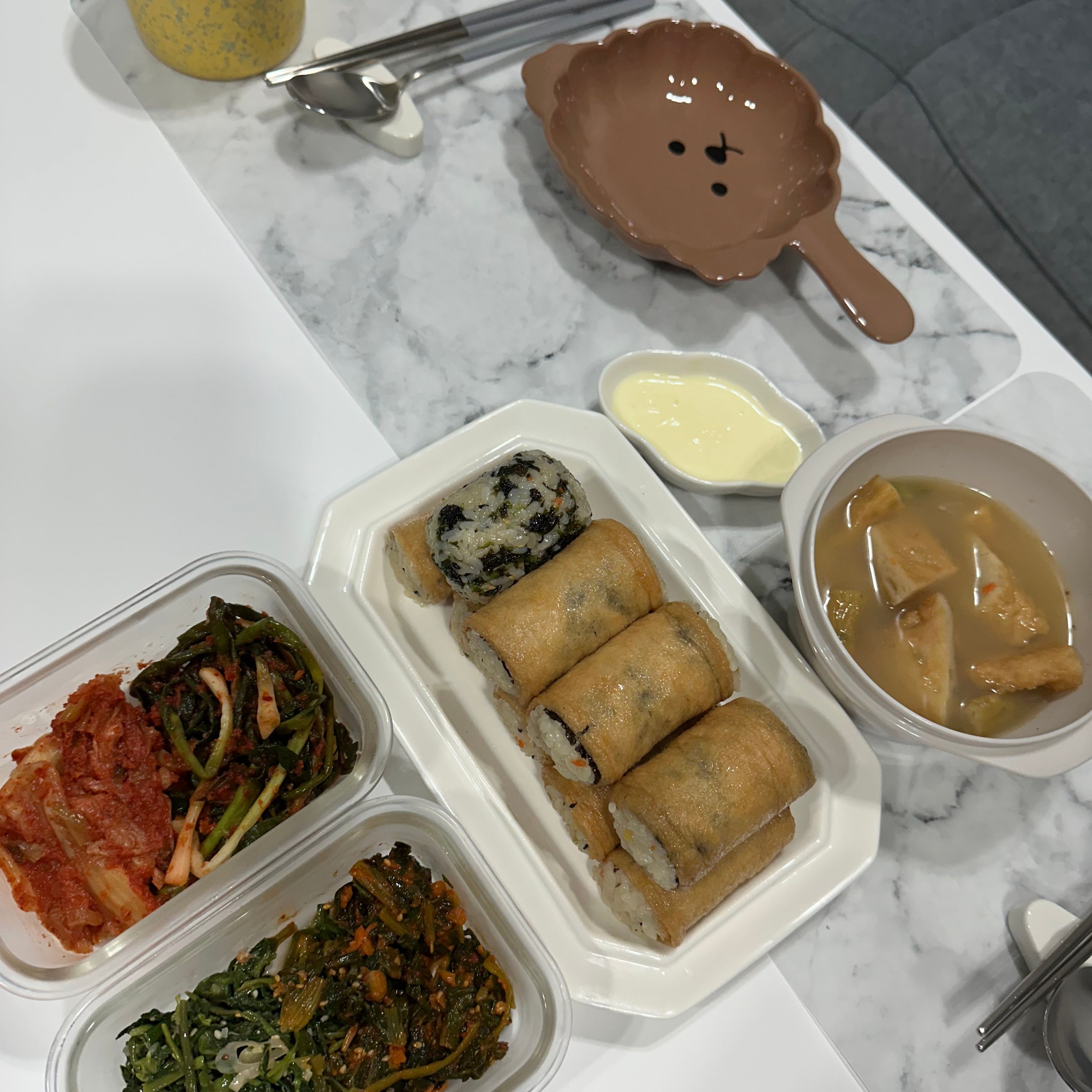 Ceramic Leaf Utensil Rest user photo