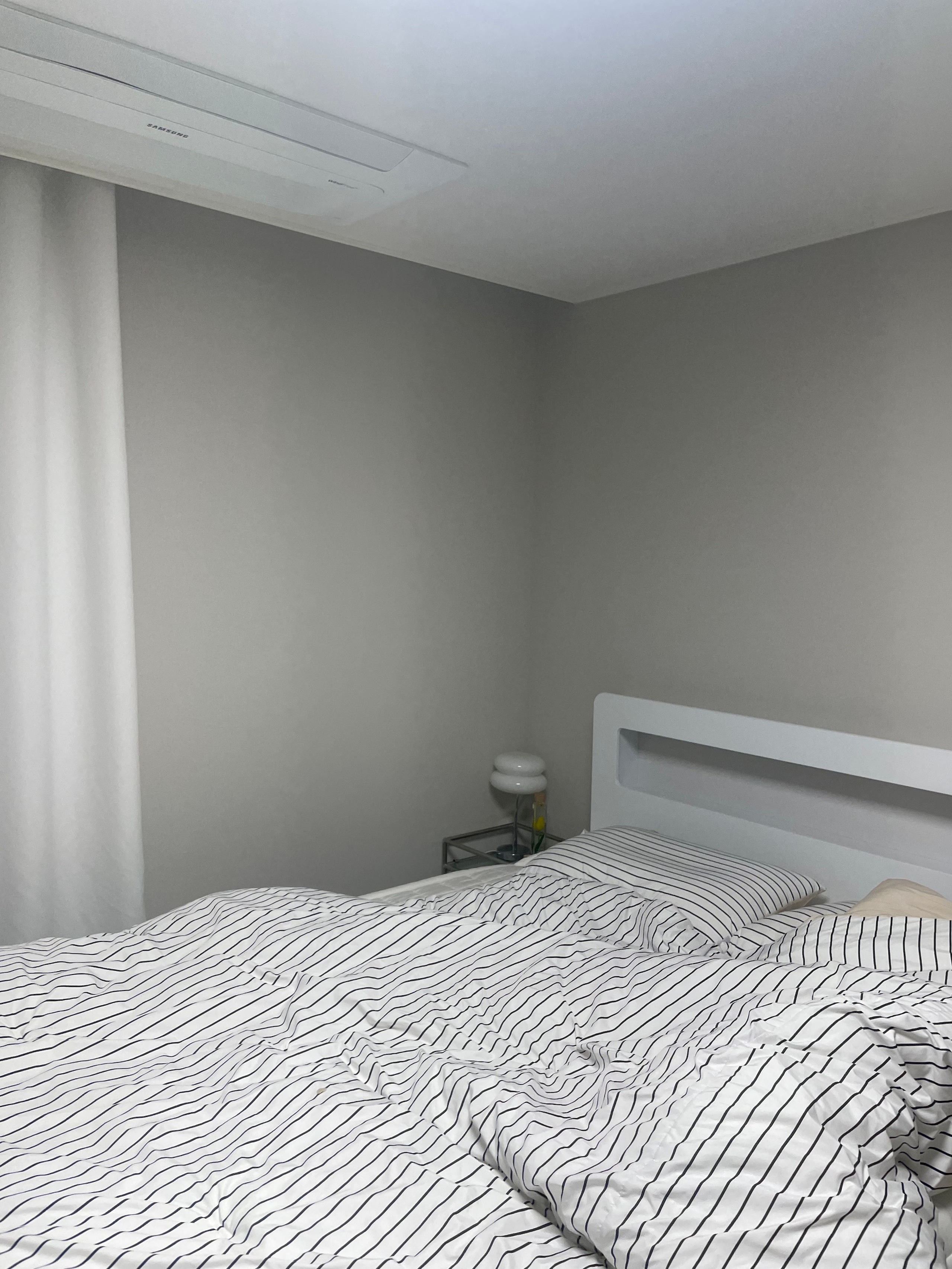 LED Gloomy Table Lamp user photo
