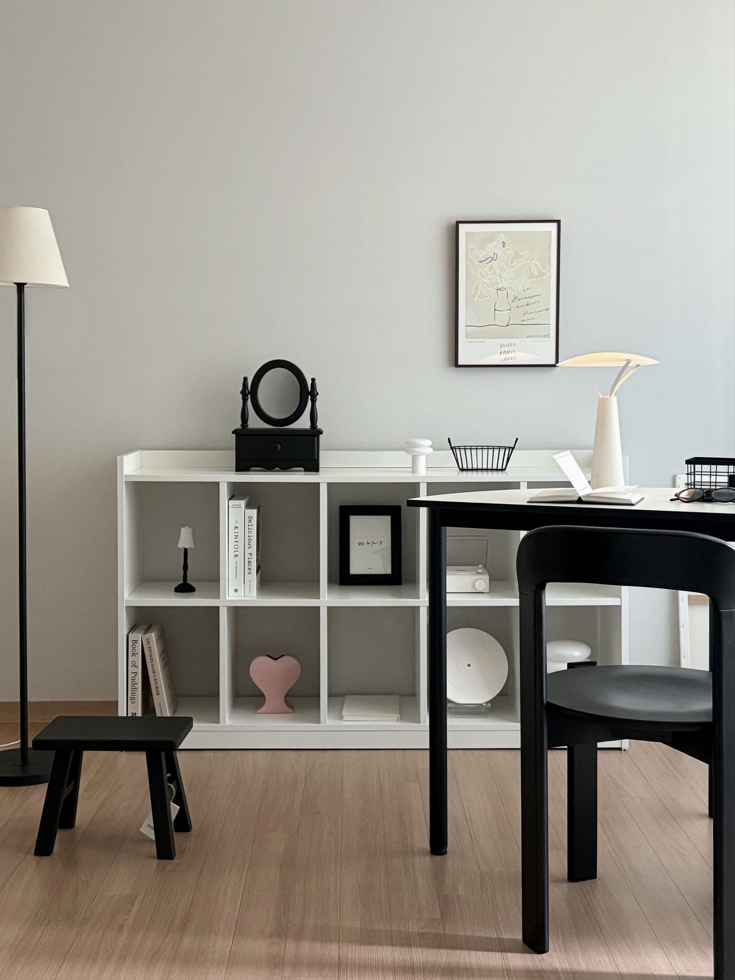 Solid Wood Curve Back Dining Chair user photo