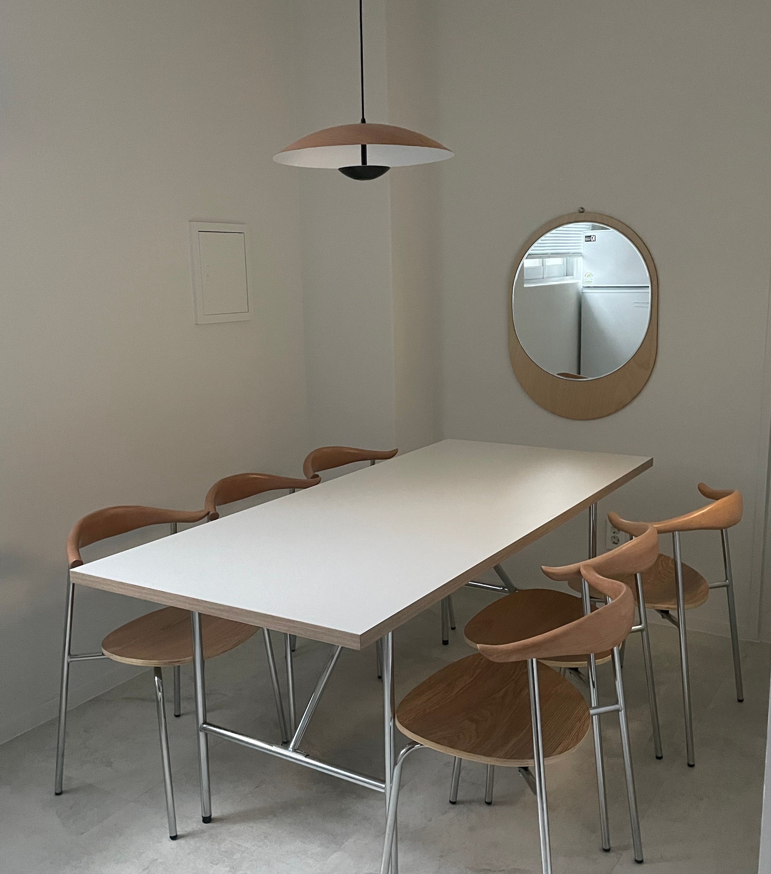 Point Chrome Mid-Century Dining Table user photo