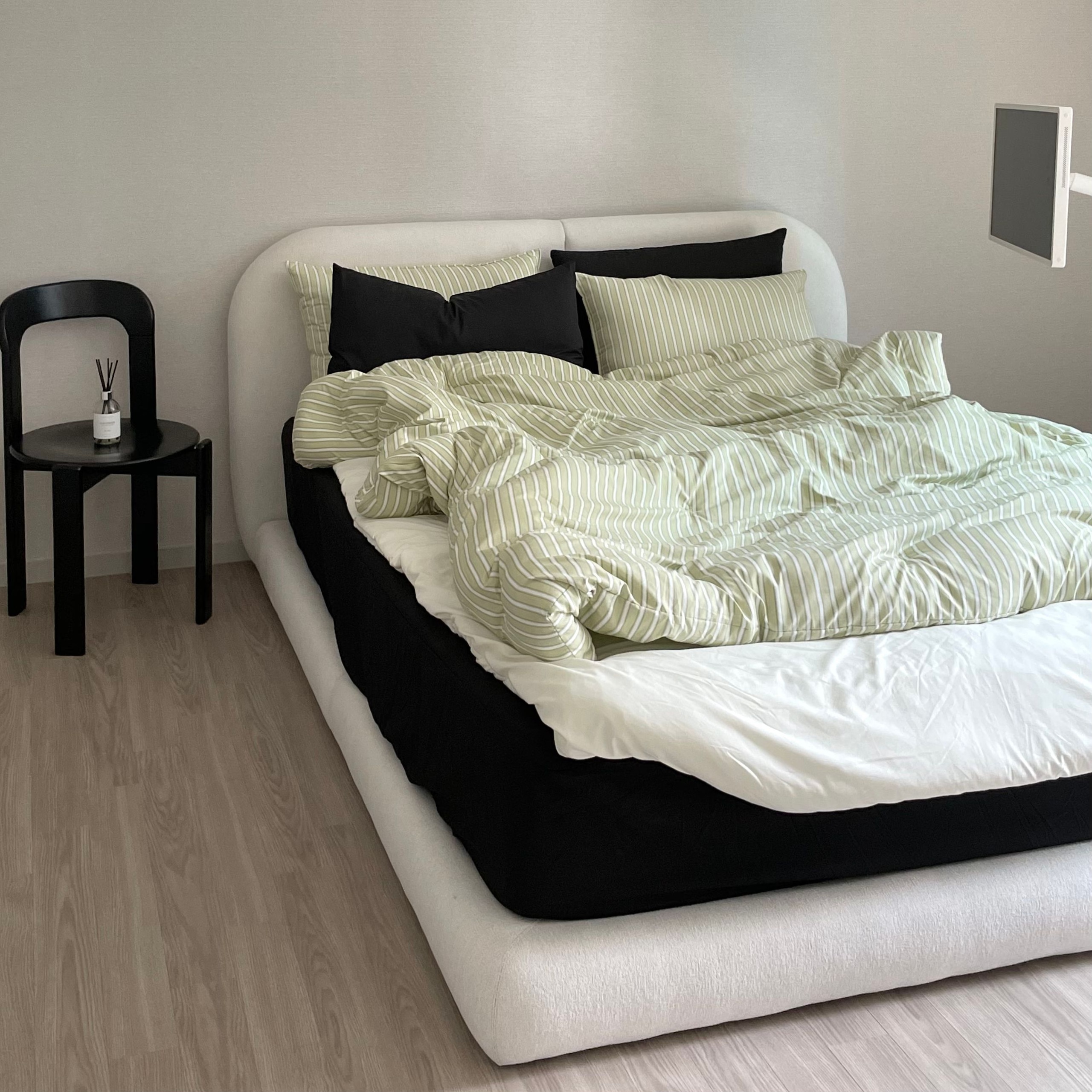 Soft Stripe Comforter & Pillow Set (Eco Corn Fill) user photo