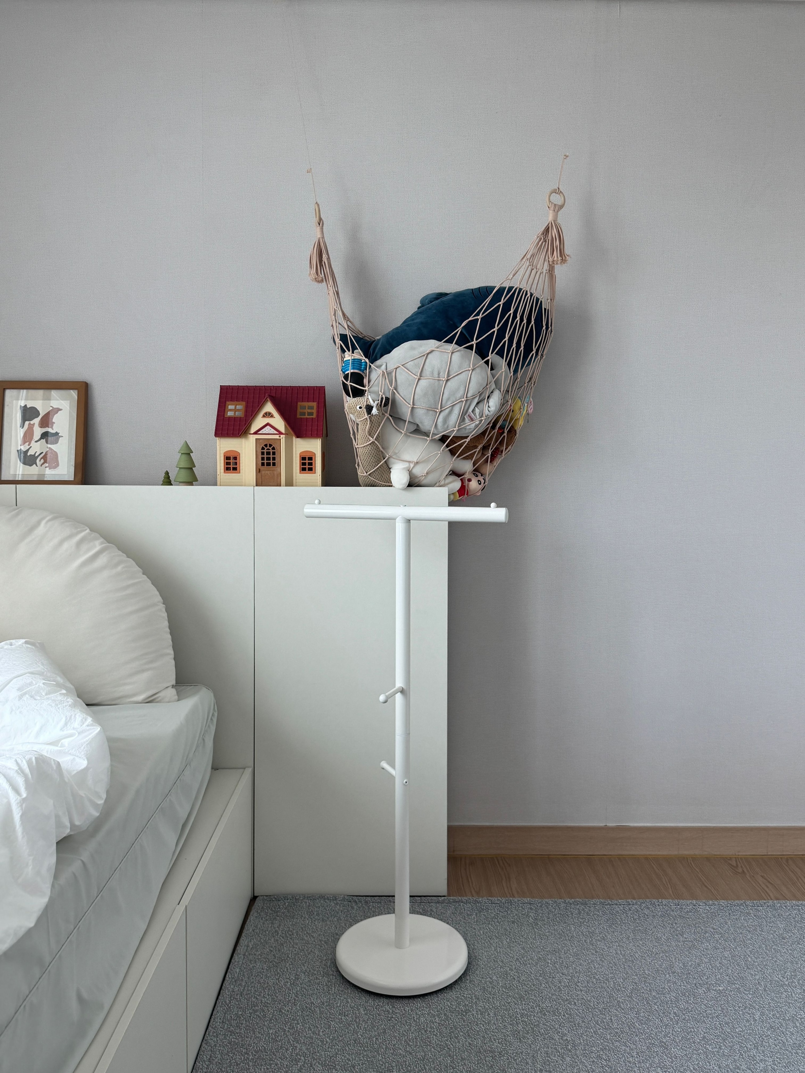 T-Bar Valet Stand user photo