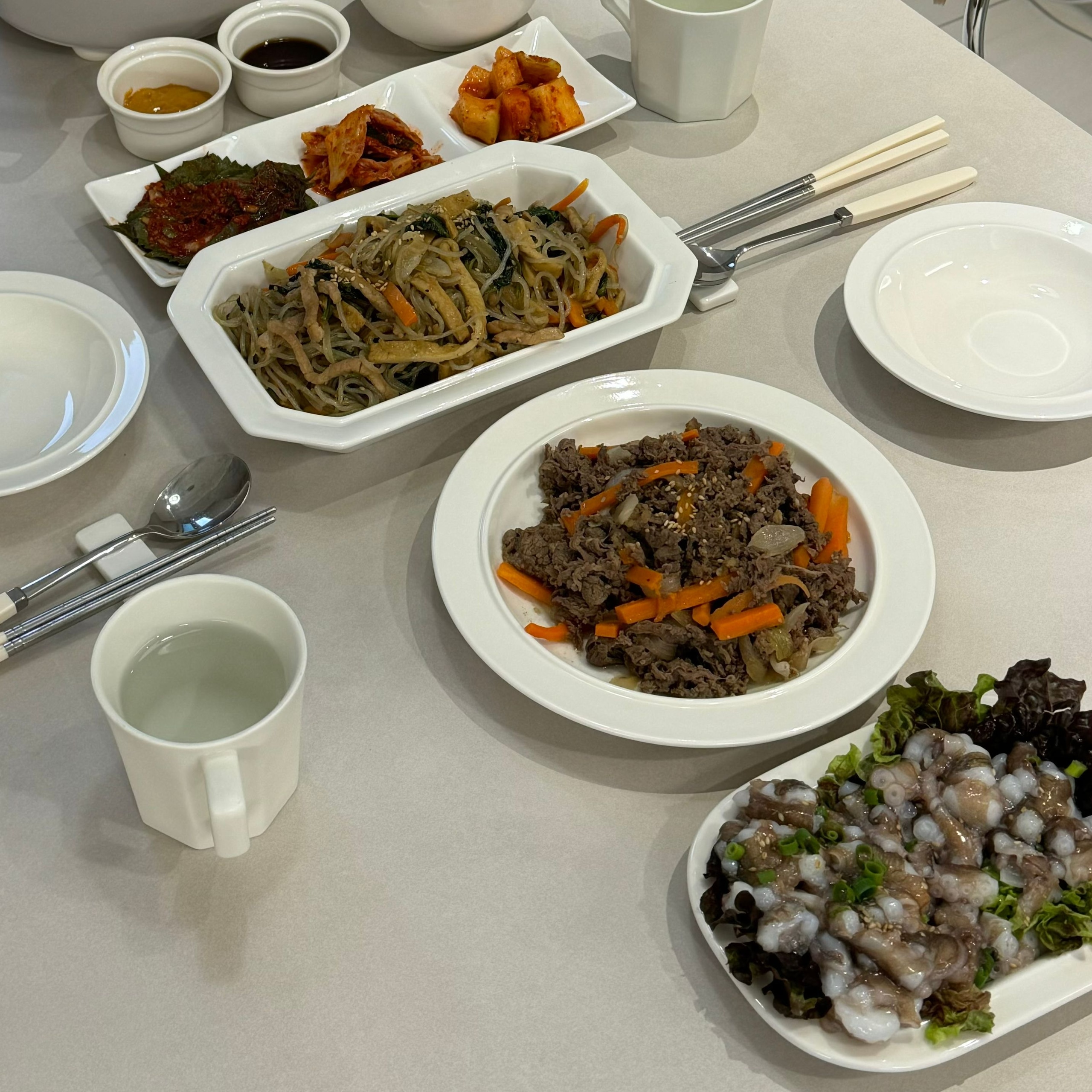 White Ceramic Spoon Rest Set (4-Piece) user photo