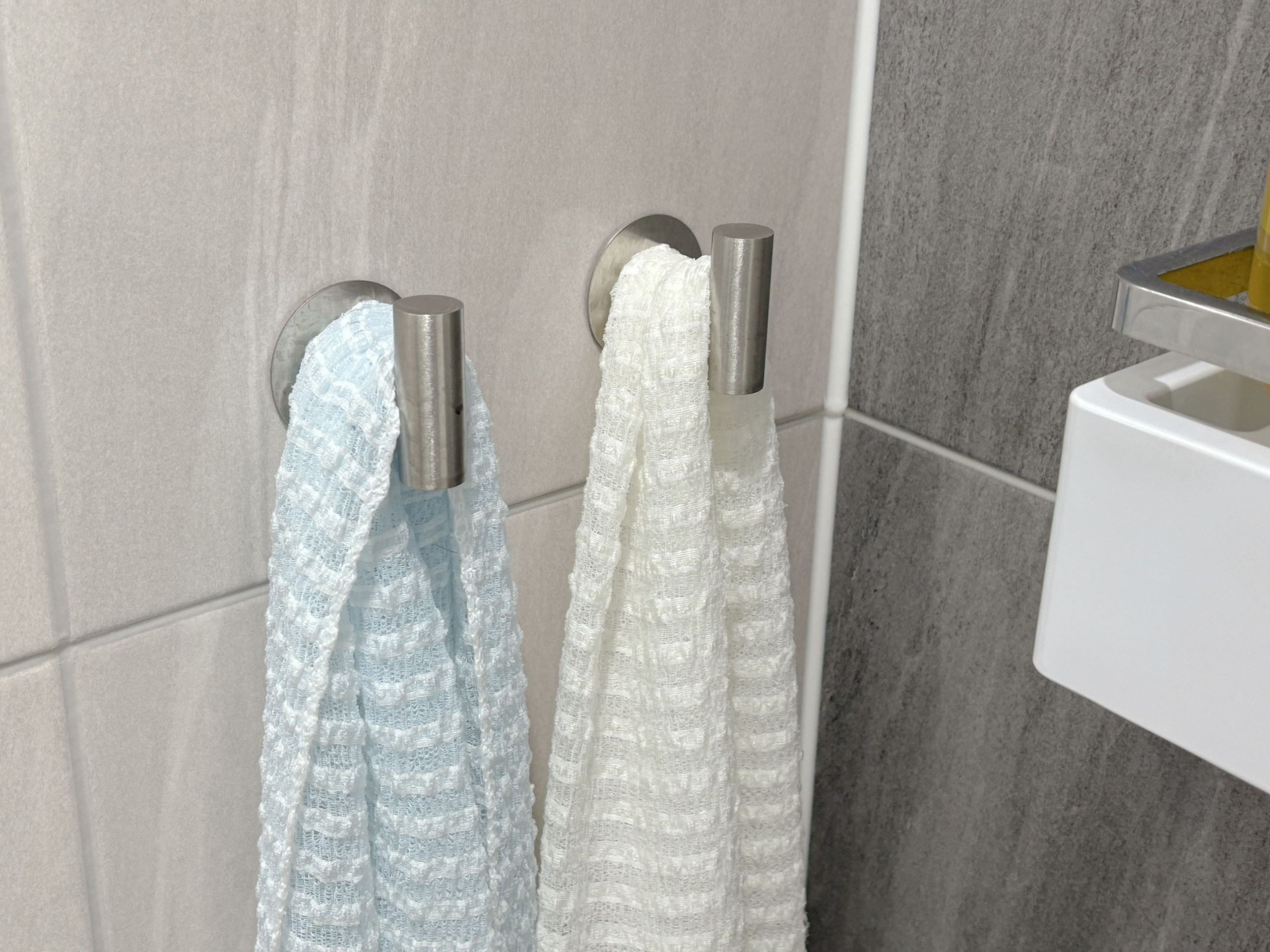 304 Stainless Steel Adhesive T-Shaped Wall Hook user photo