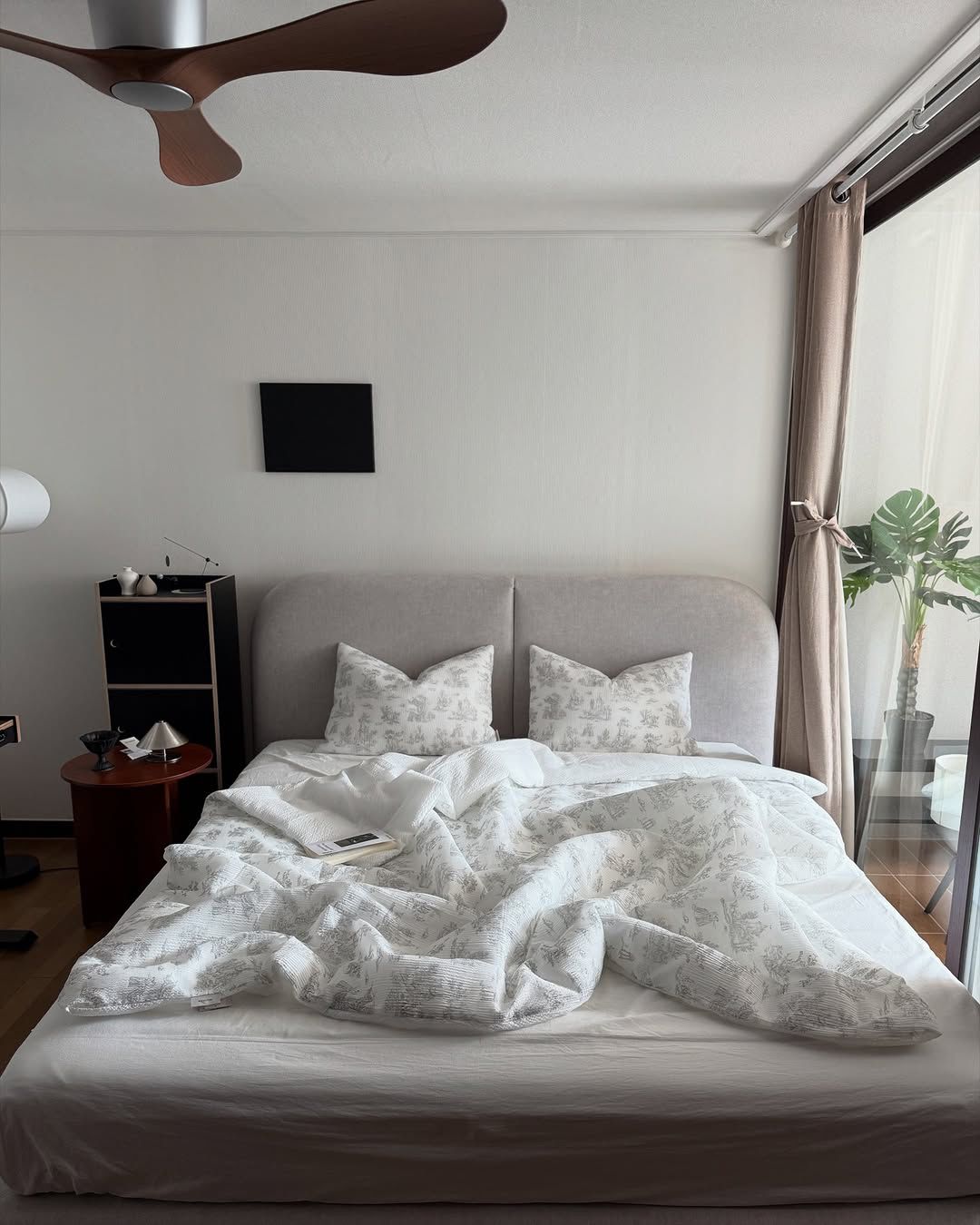 Summer Romance Seersucker Light Blanket + Pillowcase Set user photo