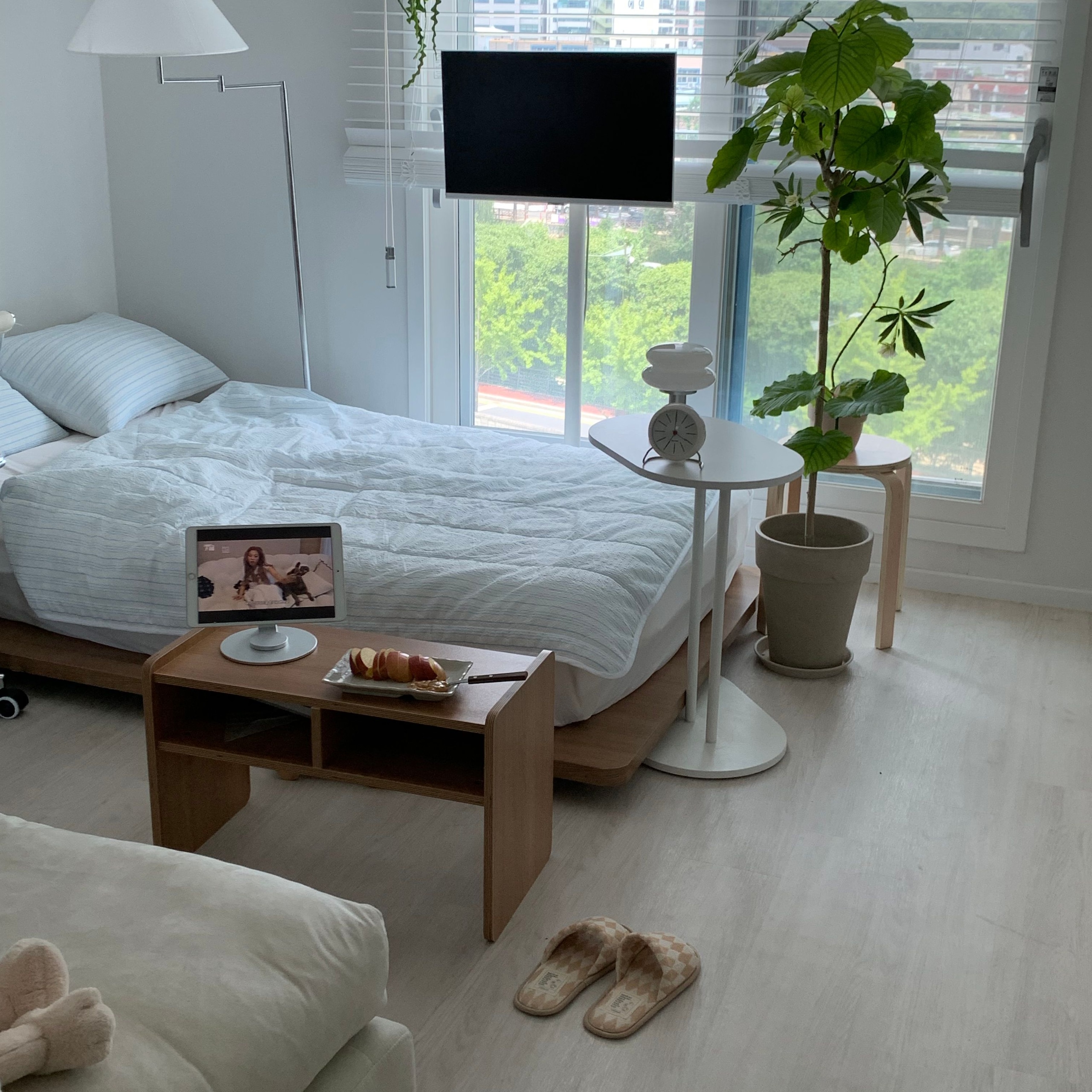 Cozy Patterned Indoor Slippers user photo