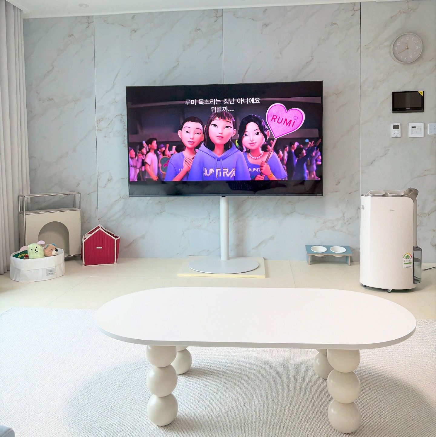 Nordic-Style Silent Wall Clock user photo