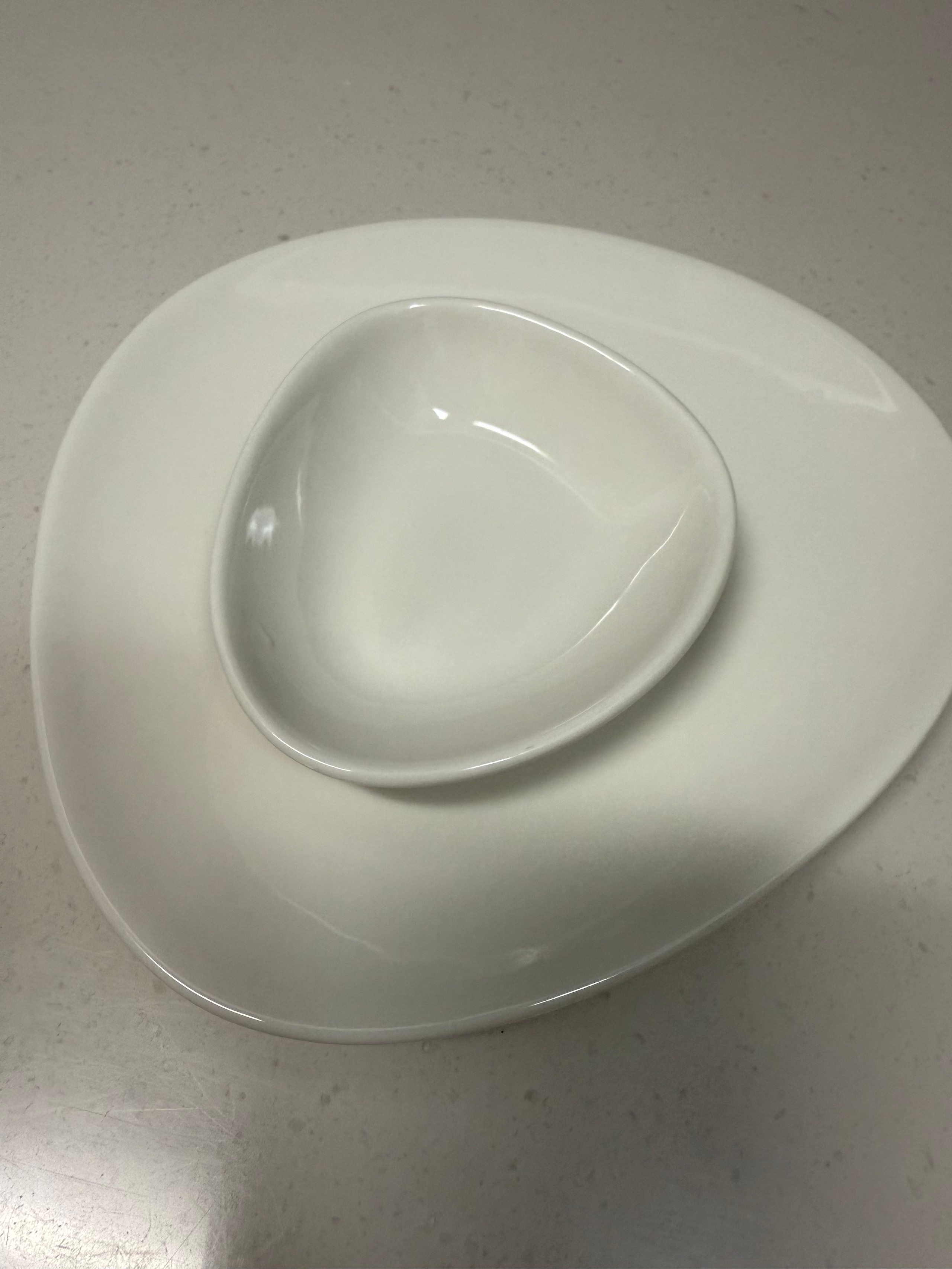Cream White Pebble Dinnerware Set for 2 user photo
