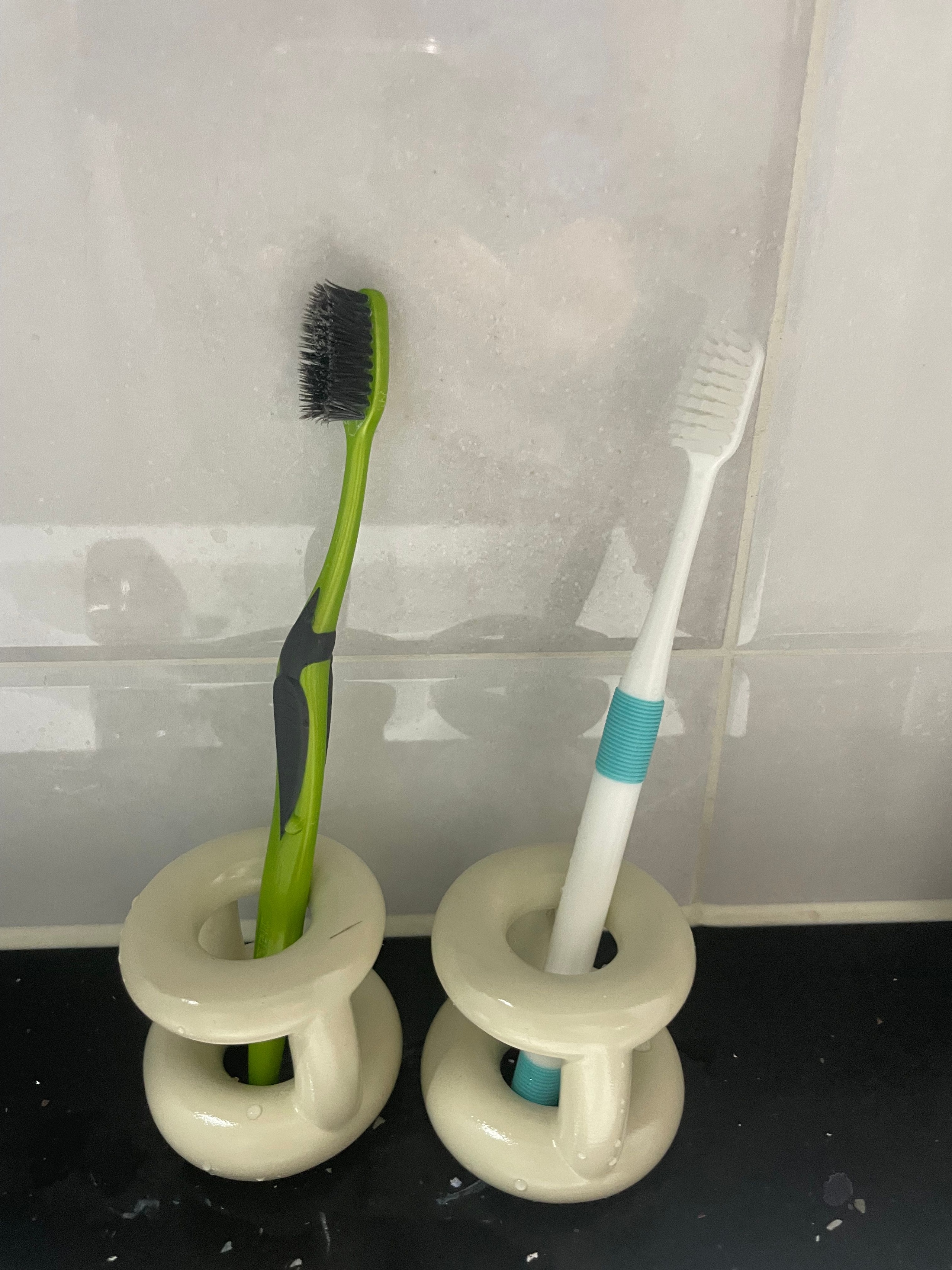 Mongle Toothbrush Holder user photo