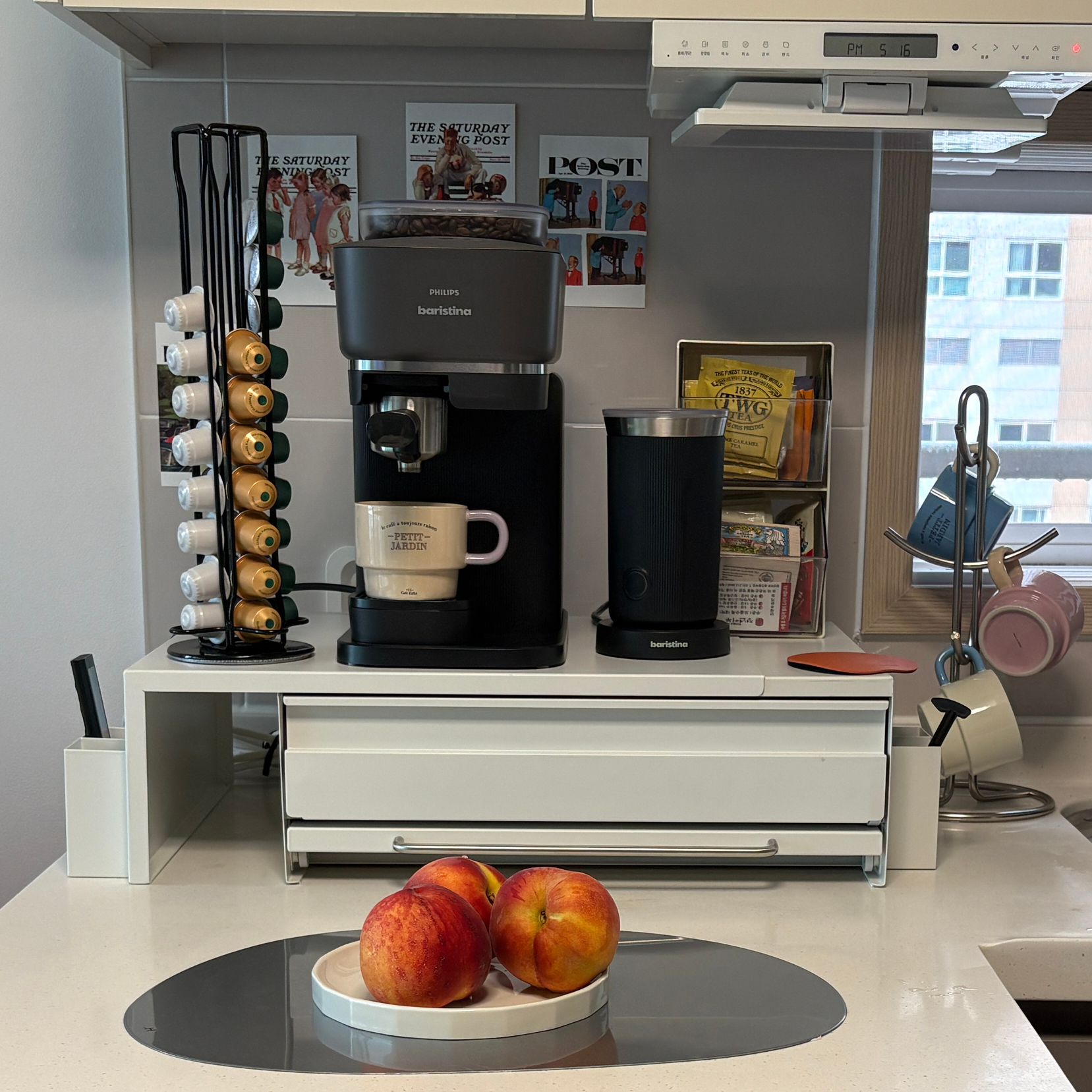 Modern Stainless Steel Mug Tree user photo