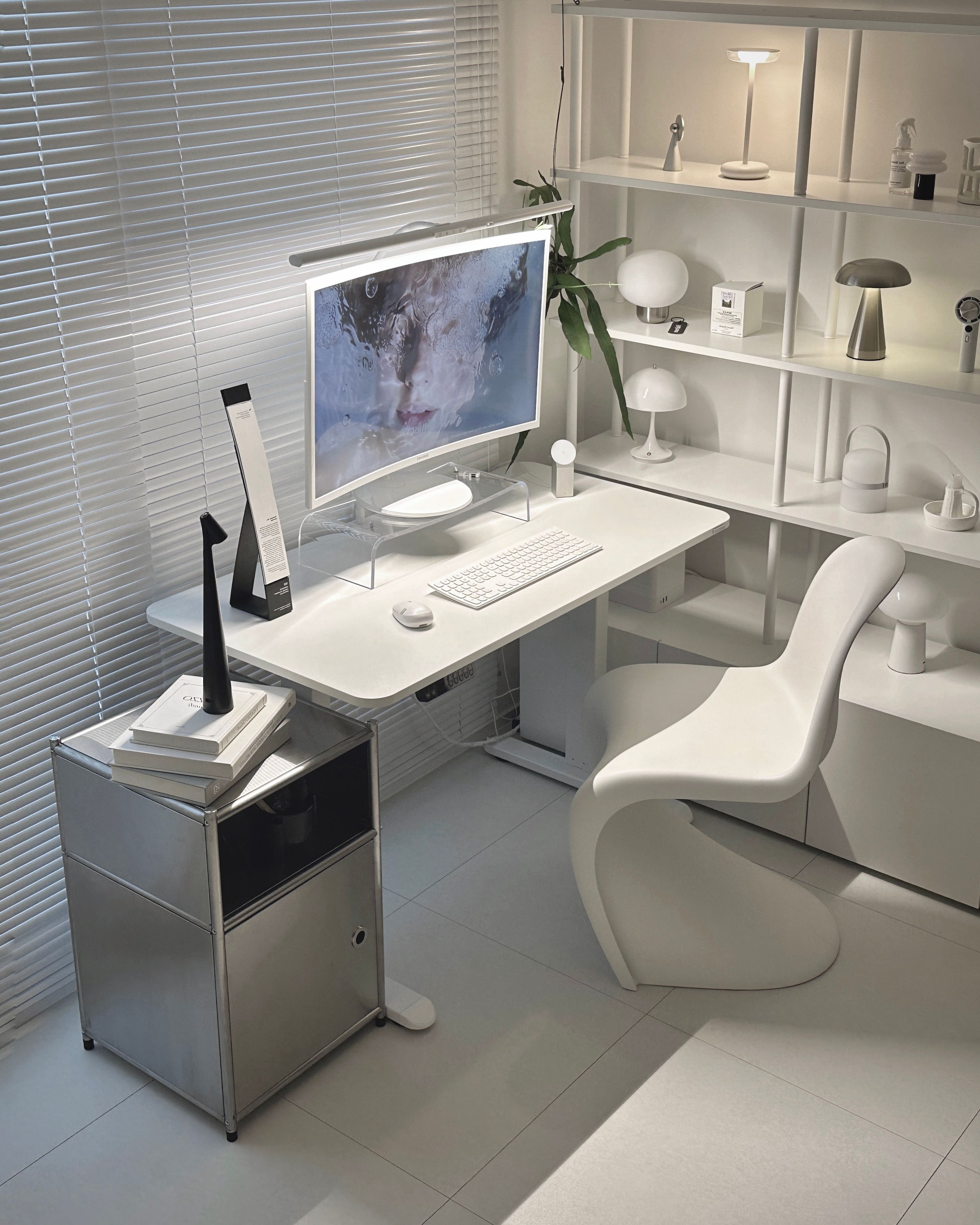 Cone Base Cordless Table Lamp user photo