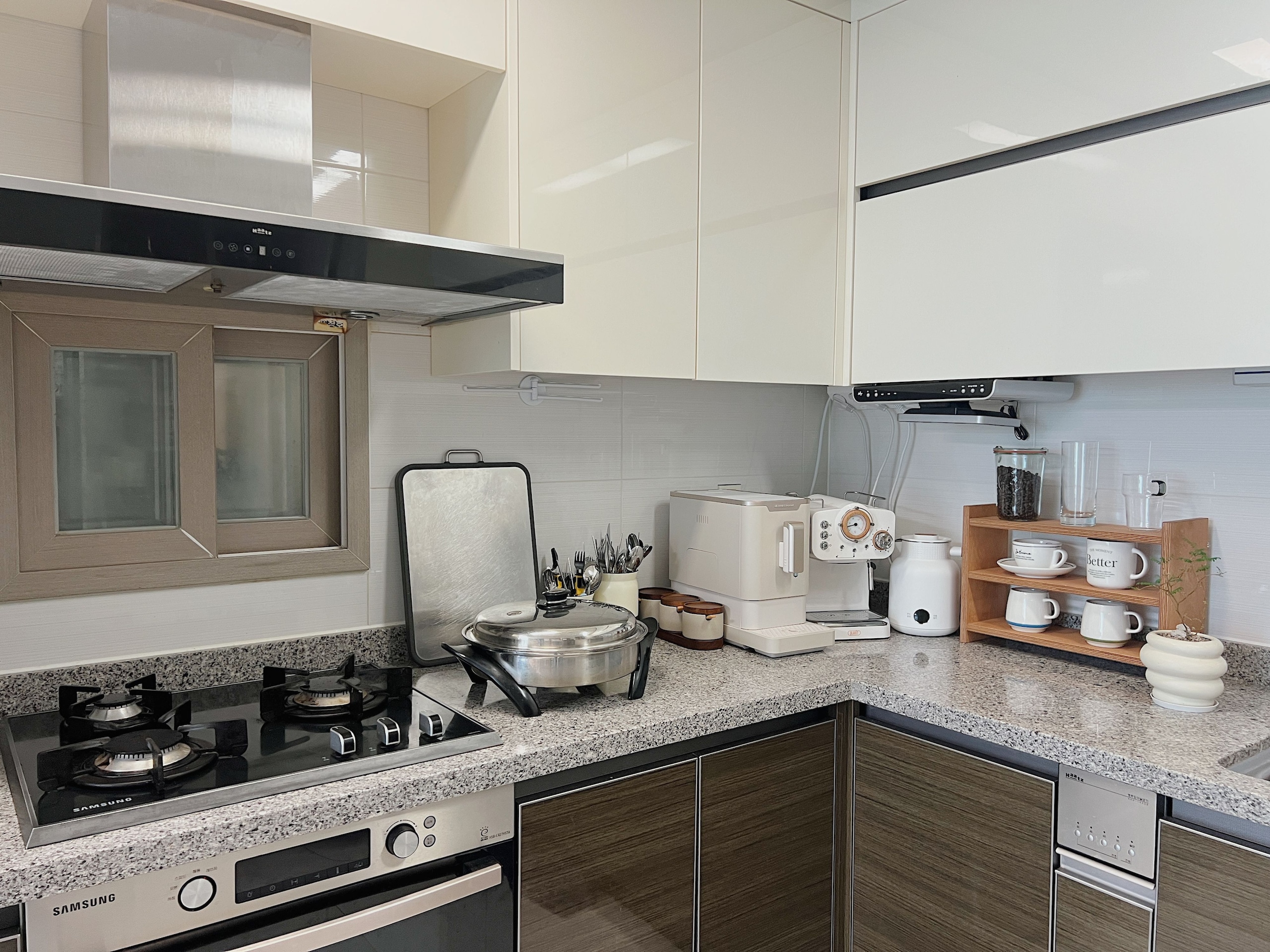 Two-Tone Self-Draining Ceramic Utensil Holders (Set of 2) user photo