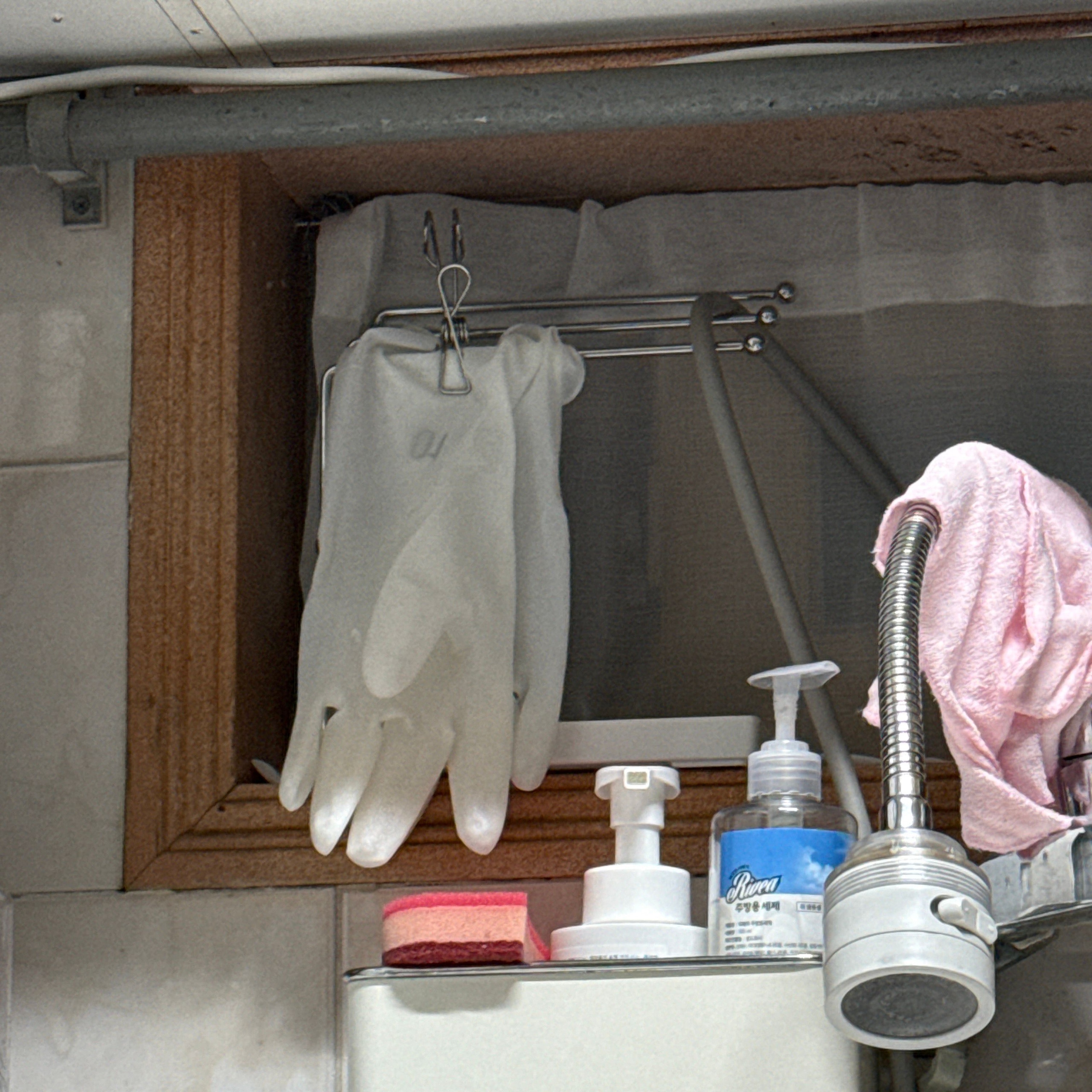 Oatley 3-Tier Modern Stand Dishcloth Rack user photo