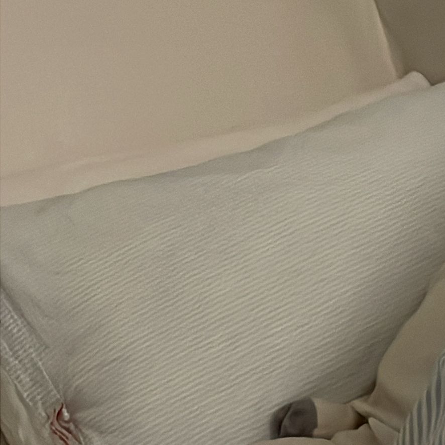 Little Sleepy Soft Lace Cotton Pillowcase user photo