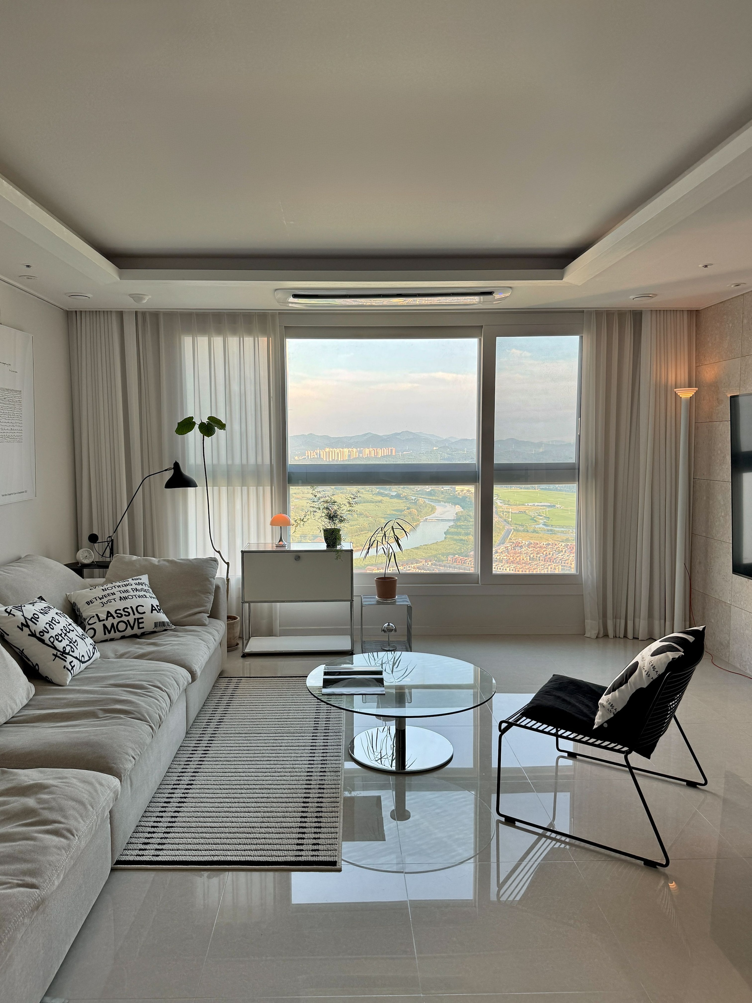 Highland Stripe Flatweave Rug user photo