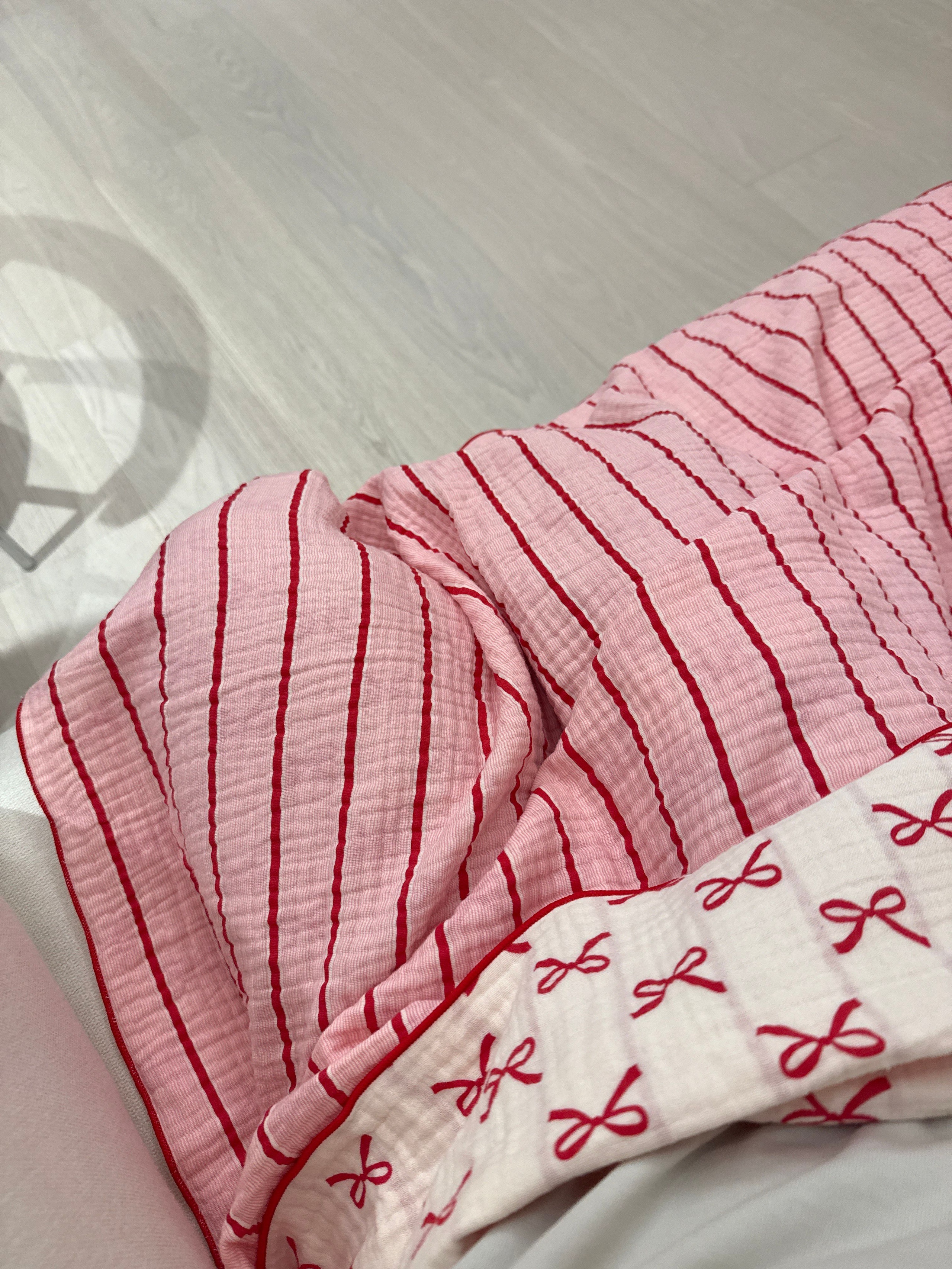 Ribbon Line Reversible 4-Layer Gauze Blanket user photo