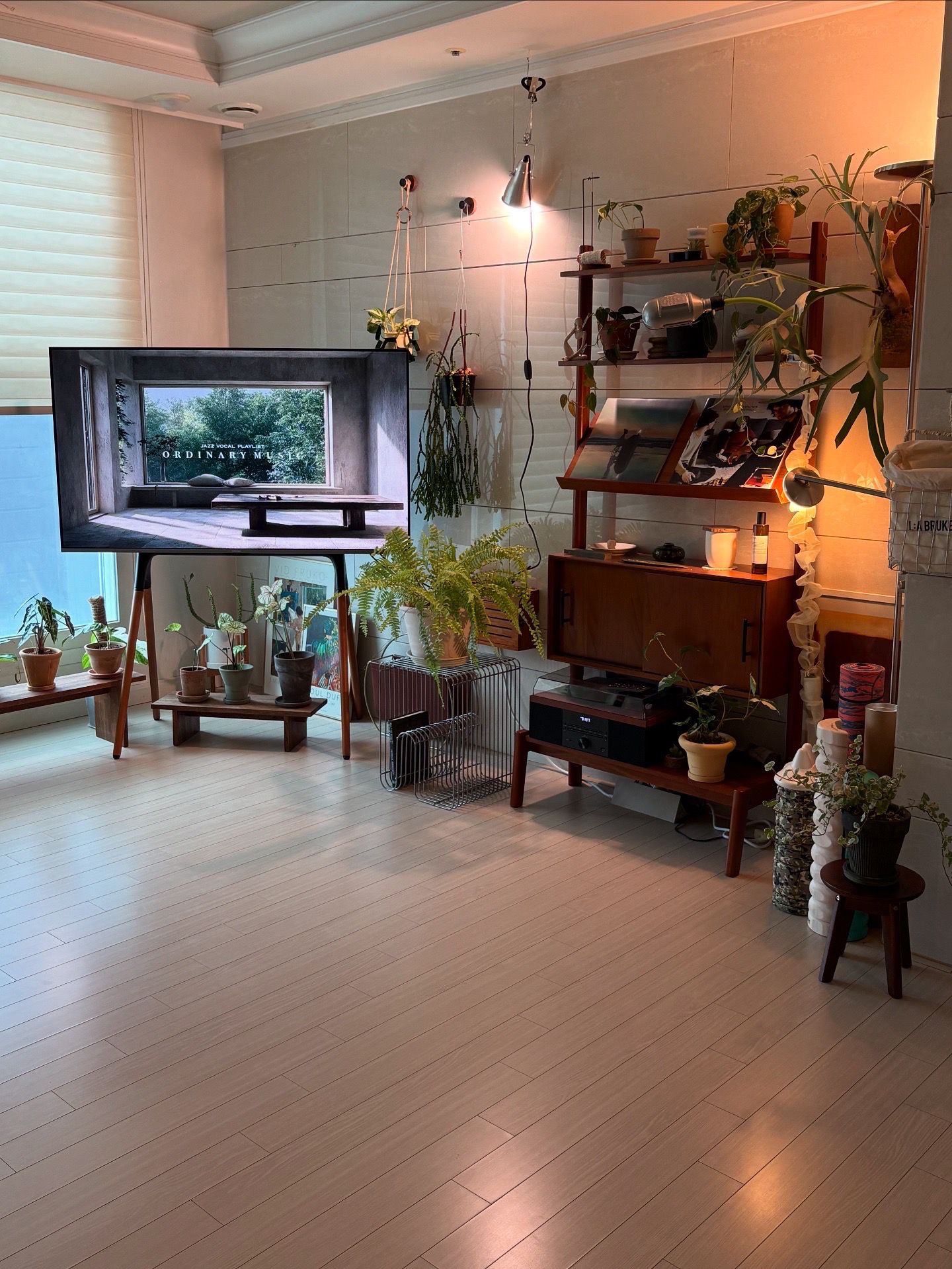 Wooden Plant Shelf user photo