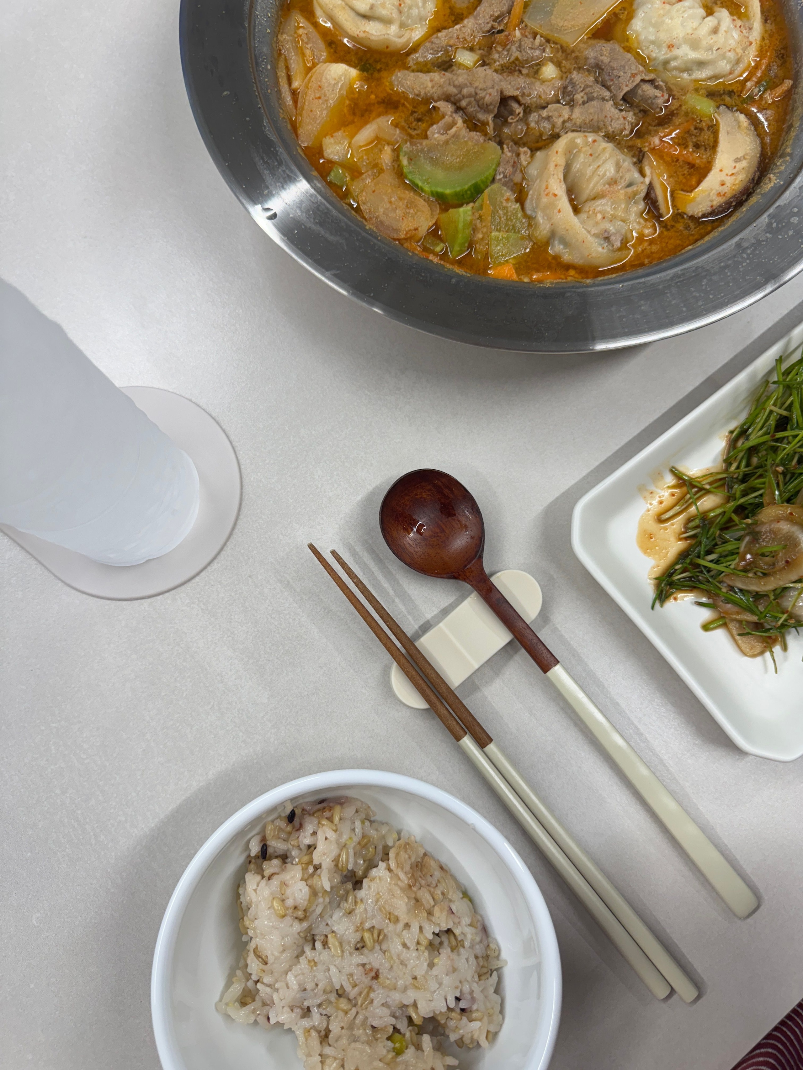 Two-Tone Wood Spoon & Chopsticks Set for 4 user photo