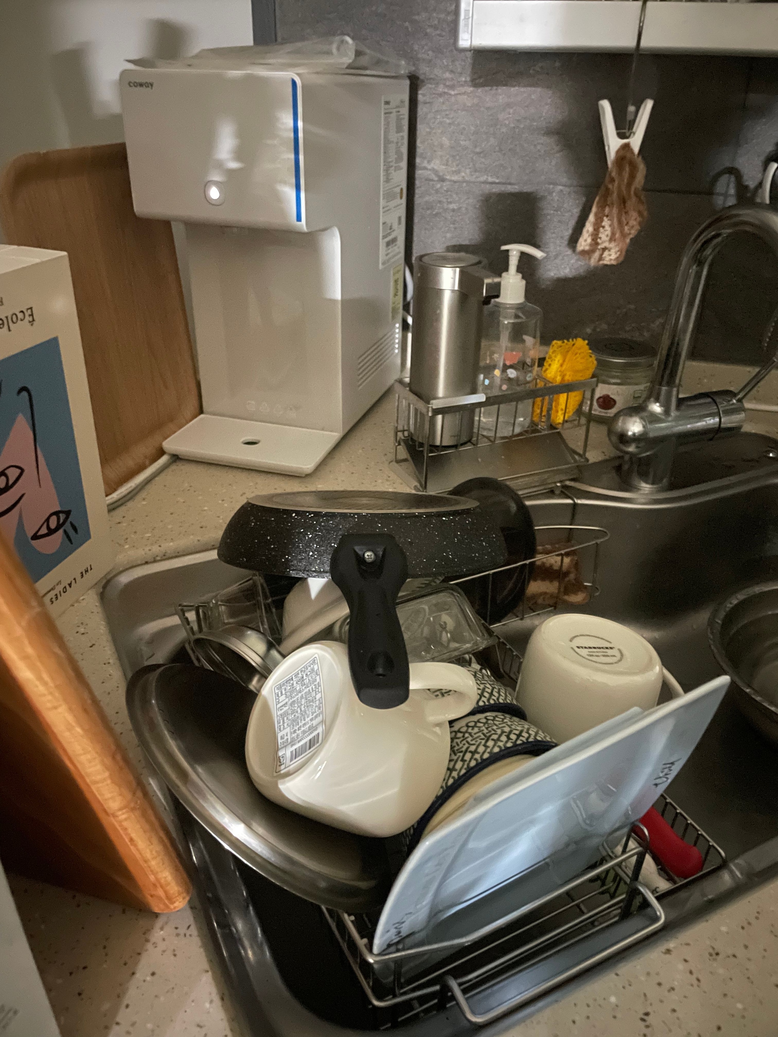 Dual Fit Sink Dish Rack user photo