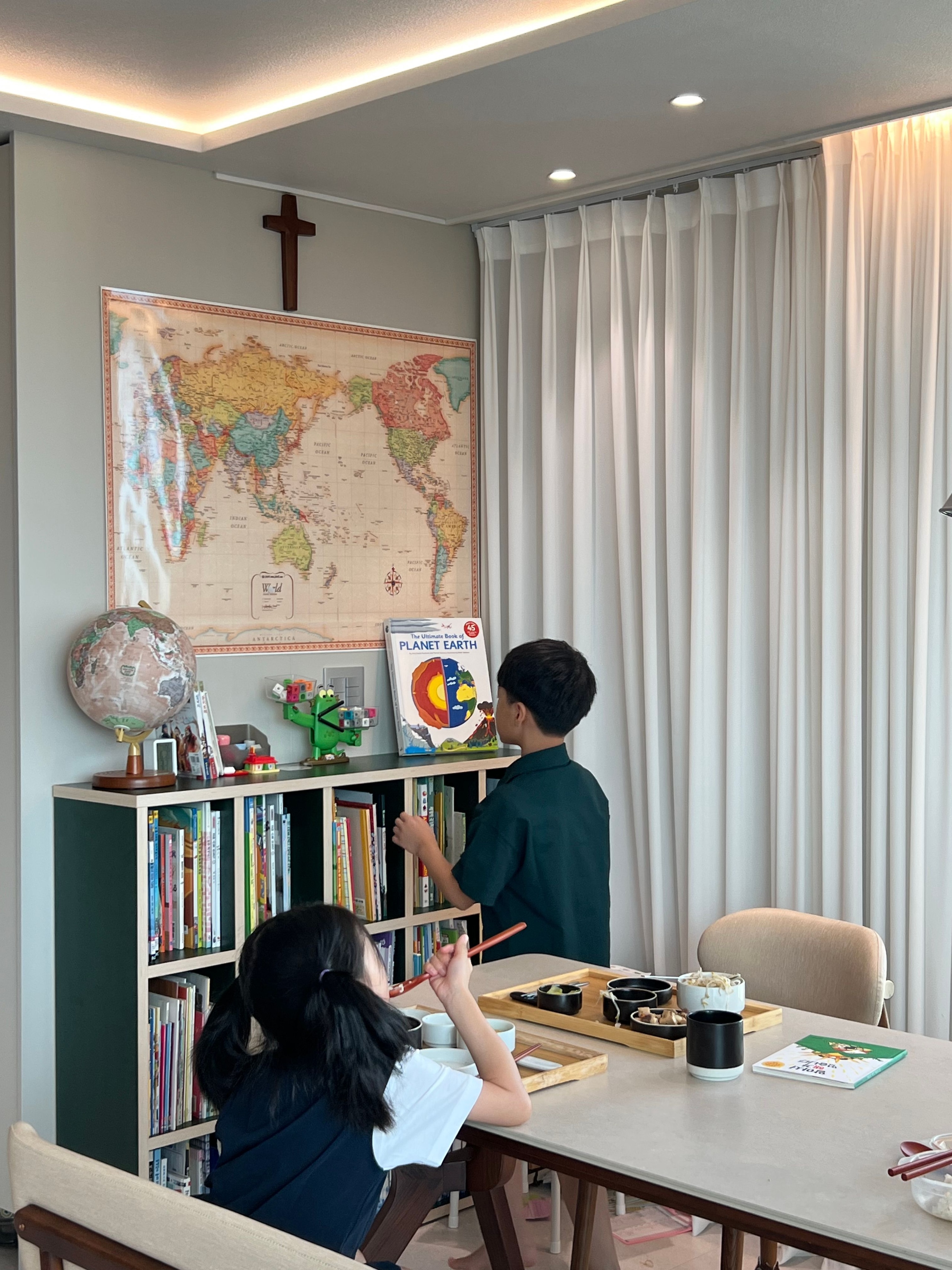Classic Wooden Rectangular Tray user photo