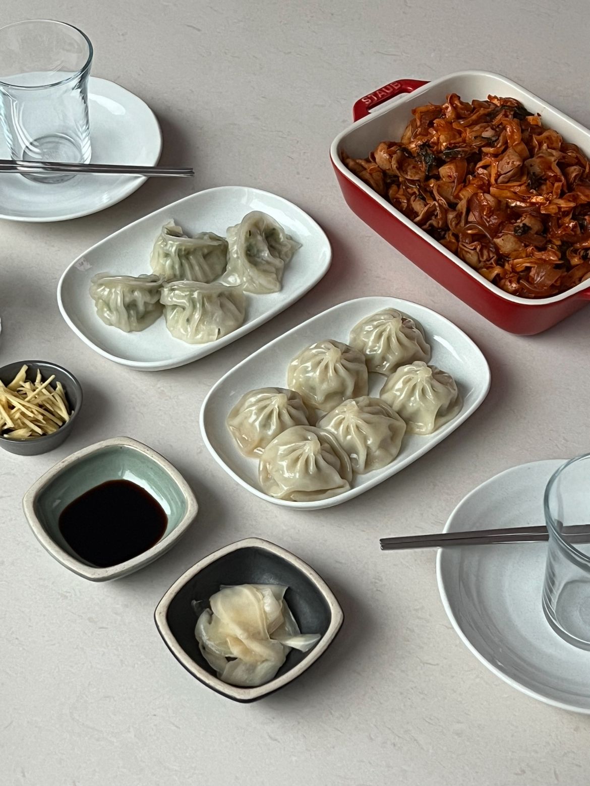 LeBlanc Moon Jar Dinnerware Set for 2 (12-Piece) user photo