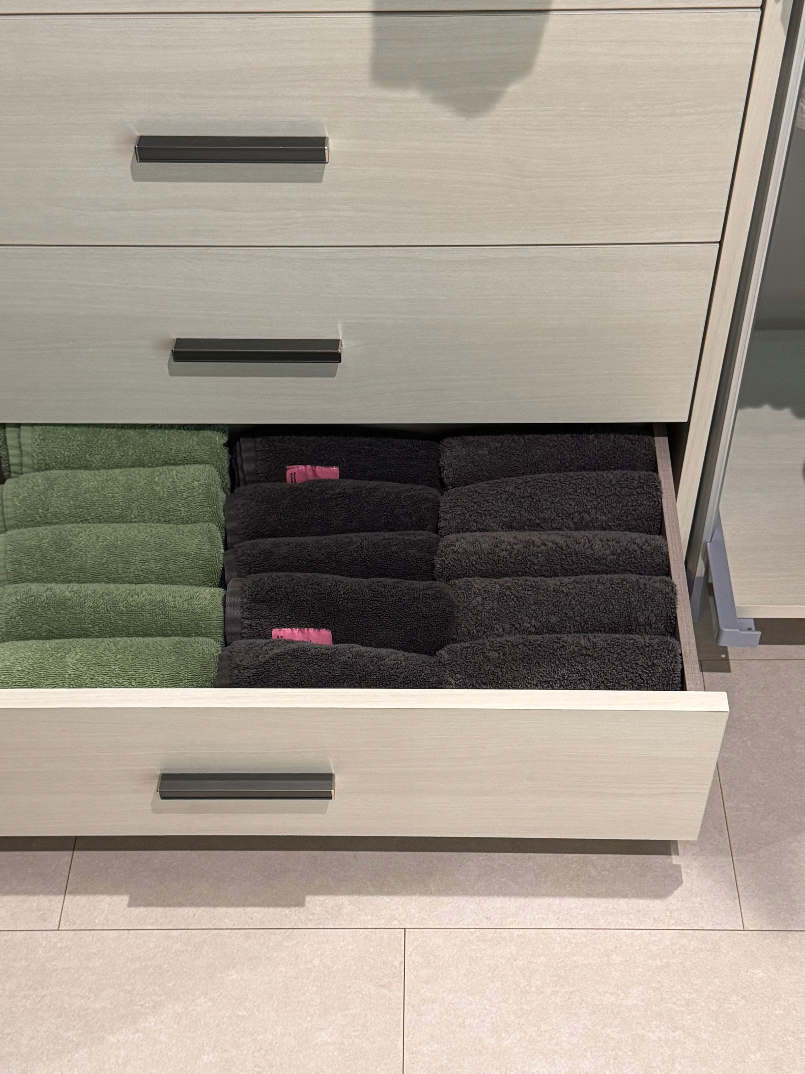Mellow Stripe Hotel Towel Set (10-Piece) user photo