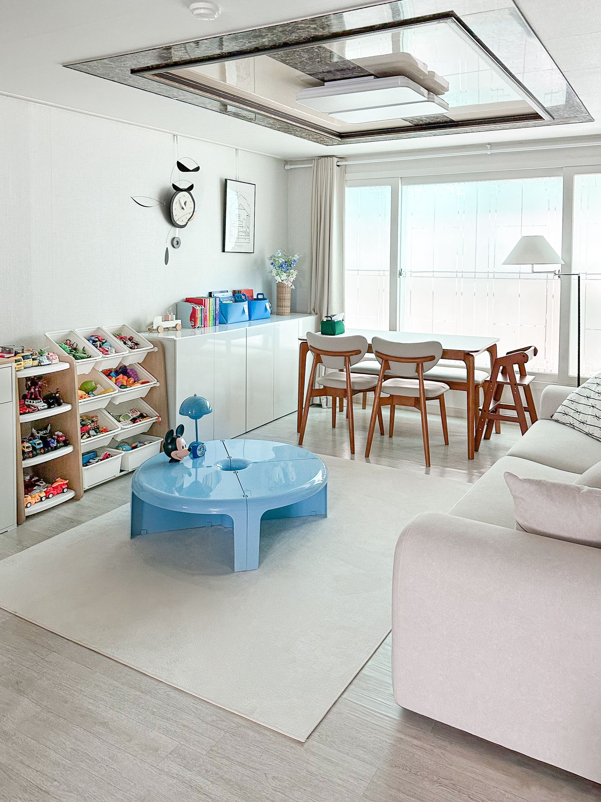 Quarter Modular Round Coffee Table user photo