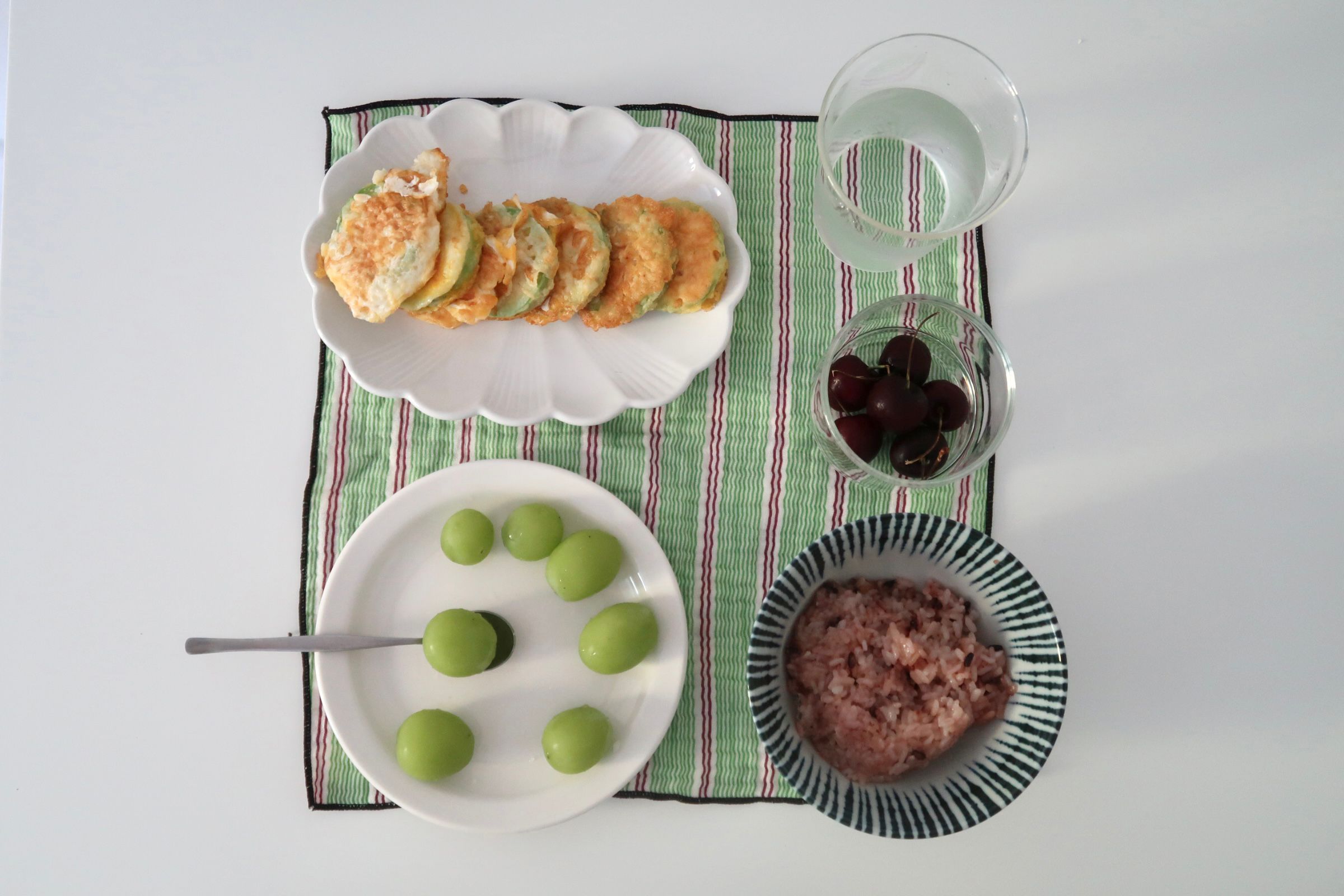 Marja Kurki Kielo Dinnerware Set for 2 (13-Piece) user photo